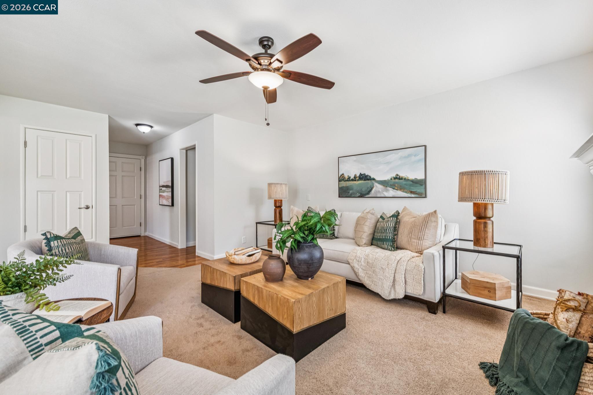 876 Santa Ana Dr
