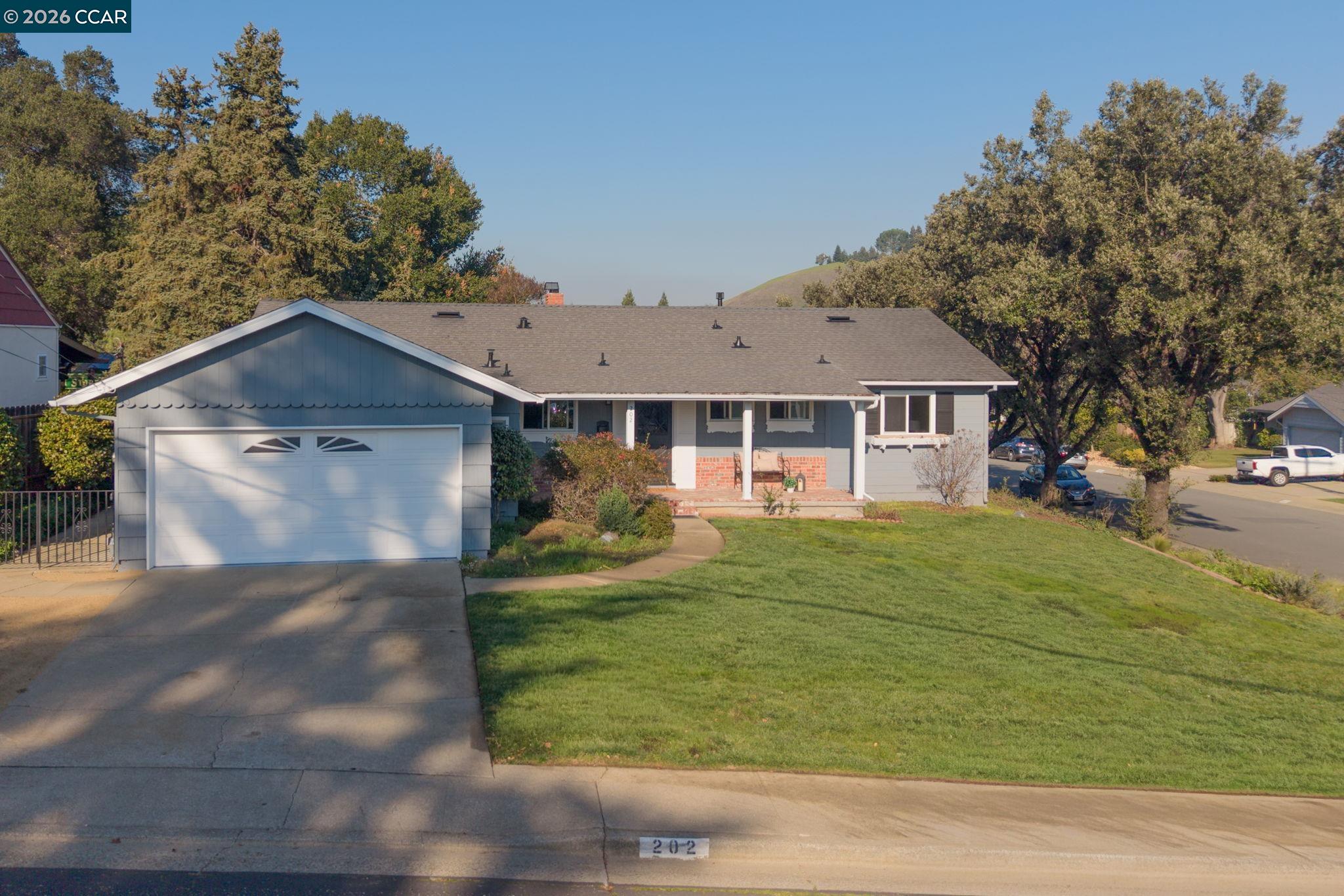 202 Christie Dr