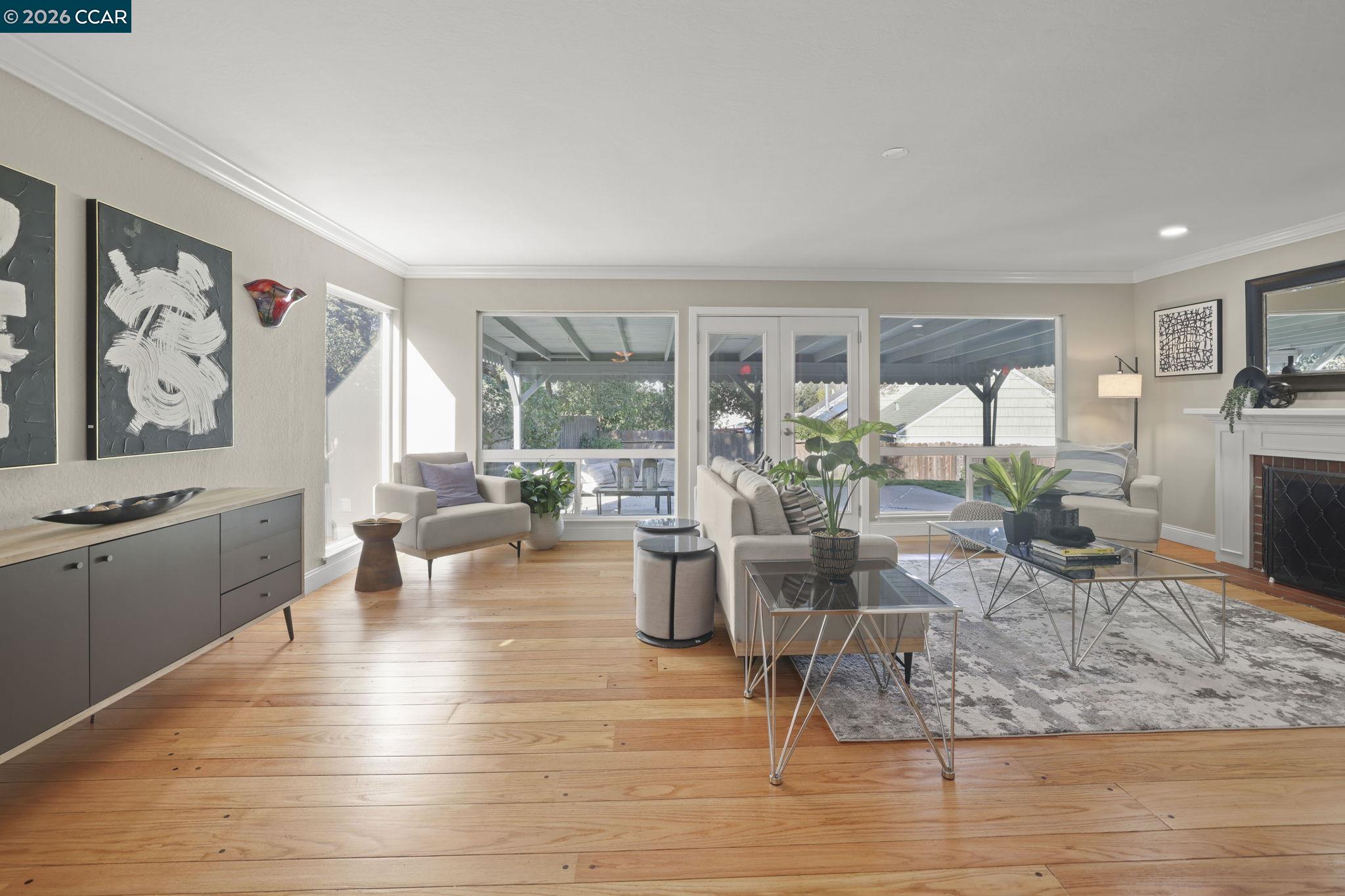 202 Christie Dr