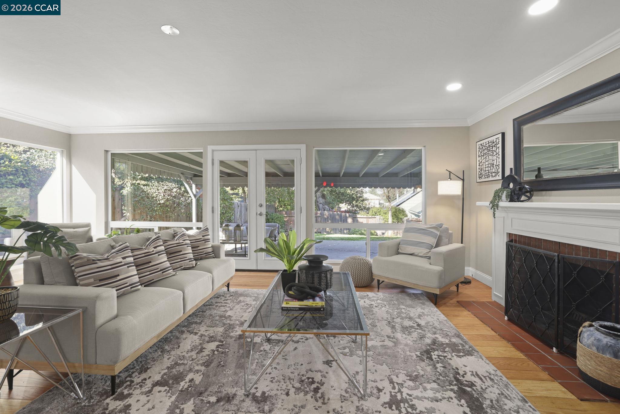 202 Christie Dr