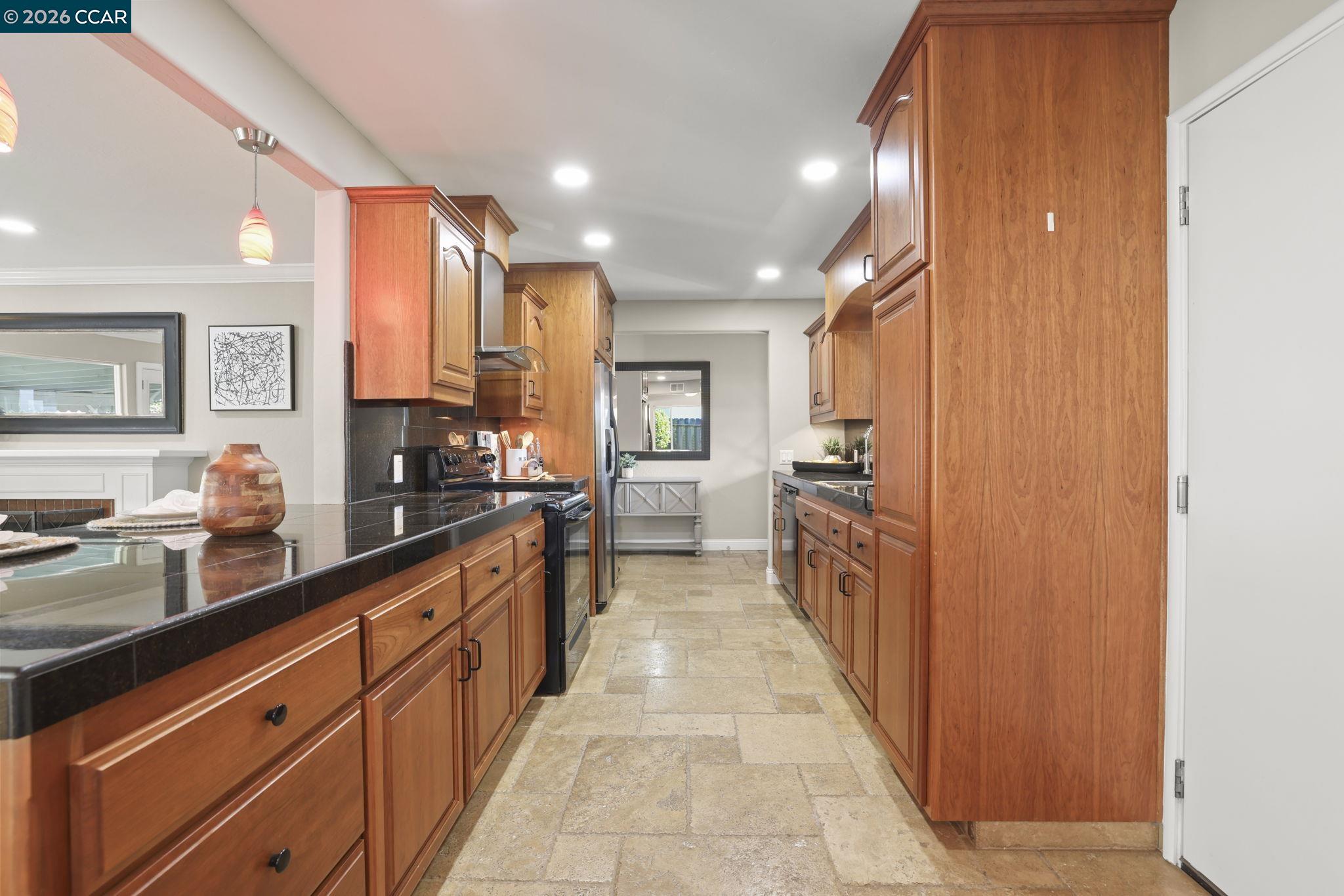 202 Christie Dr