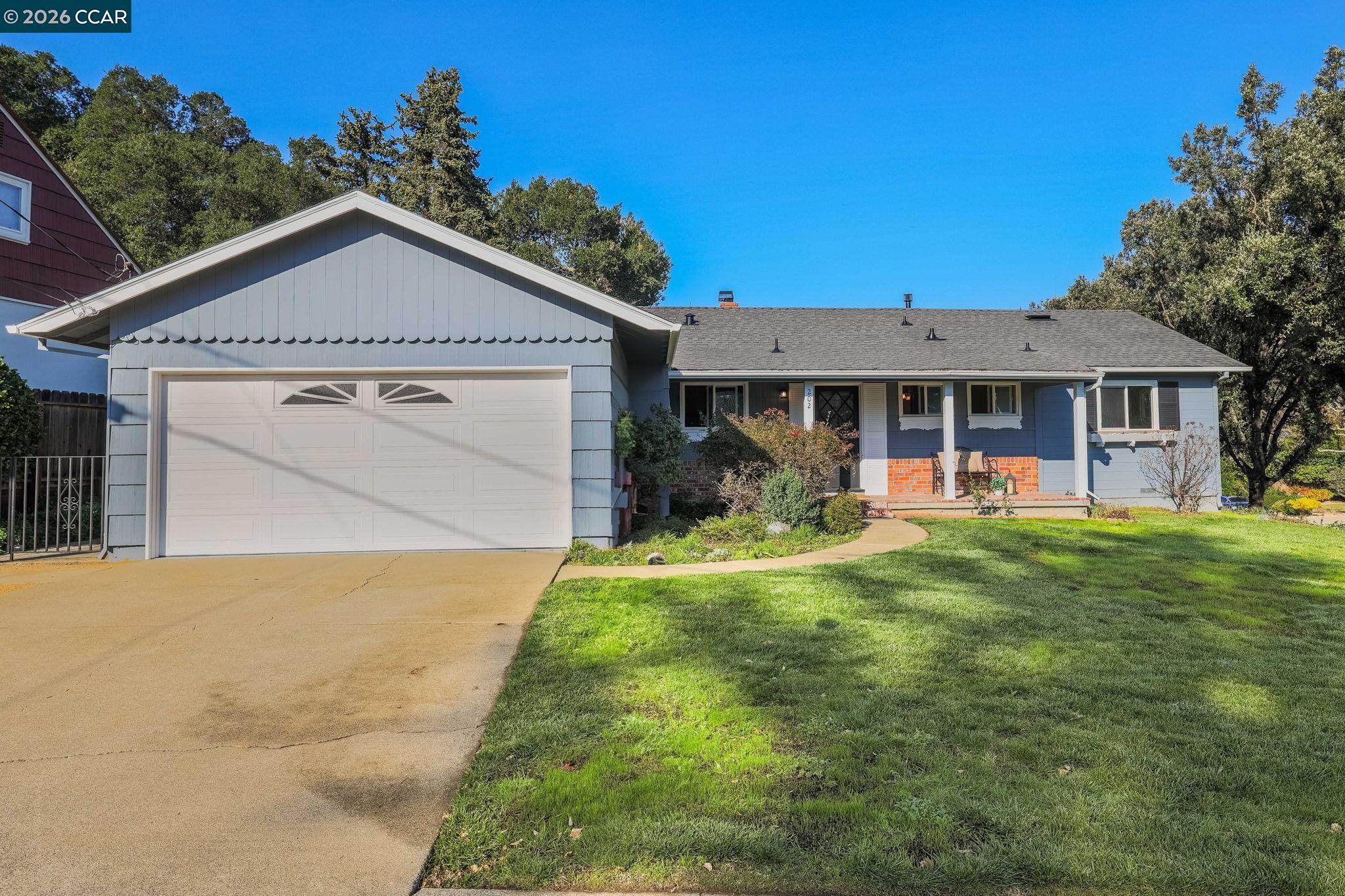 202 Christie Dr