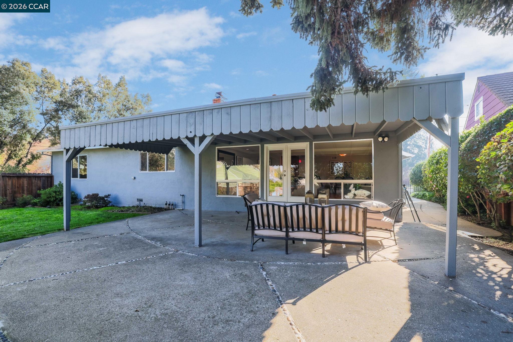 202 Christie Dr