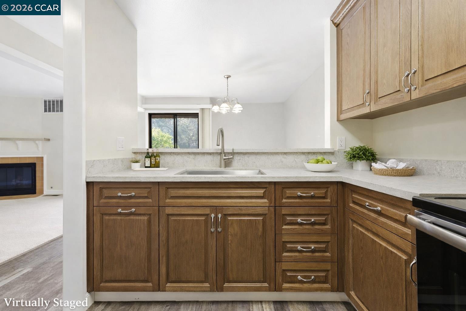 1761 Carmel Dr # 203