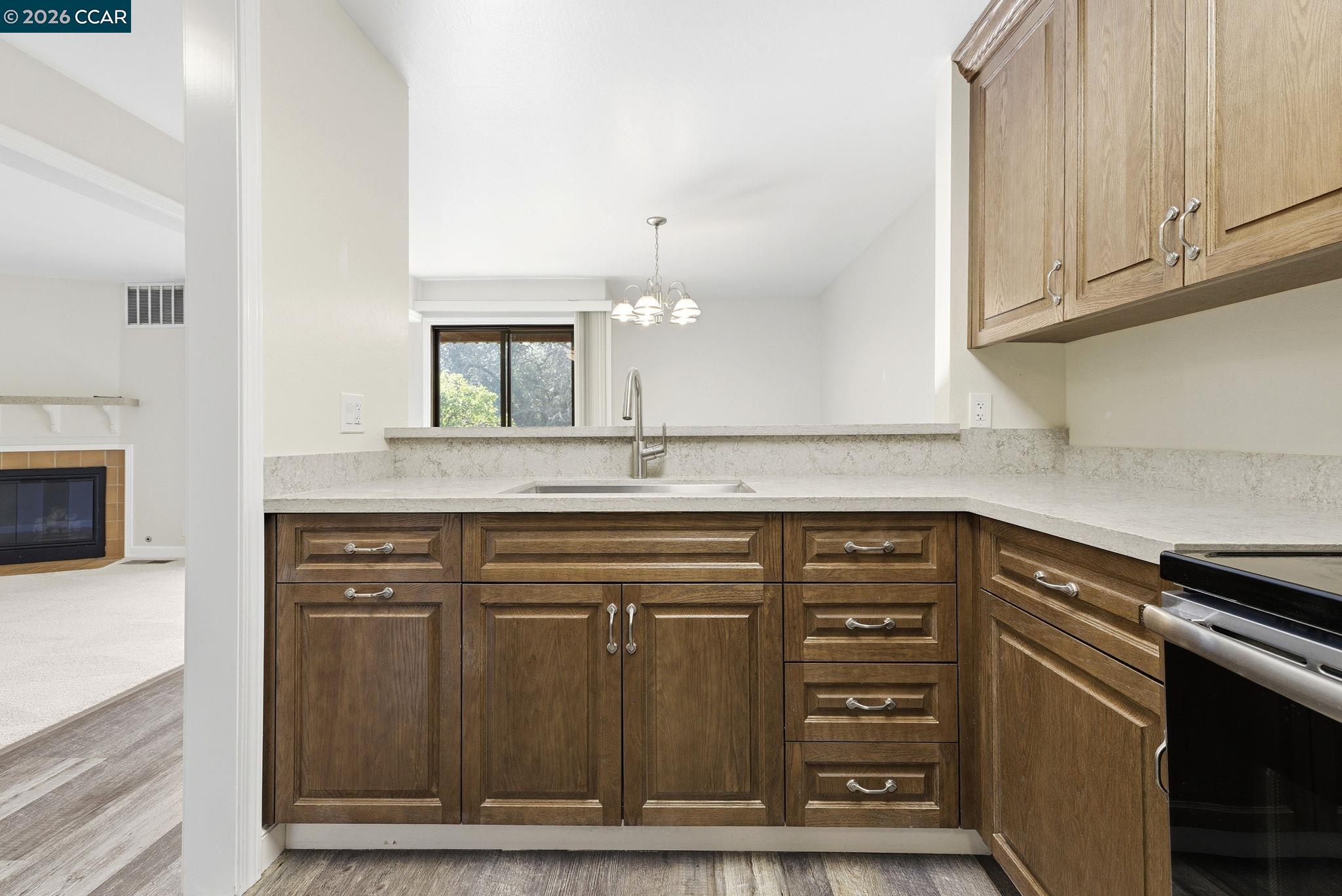 1761 Carmel Dr # 203