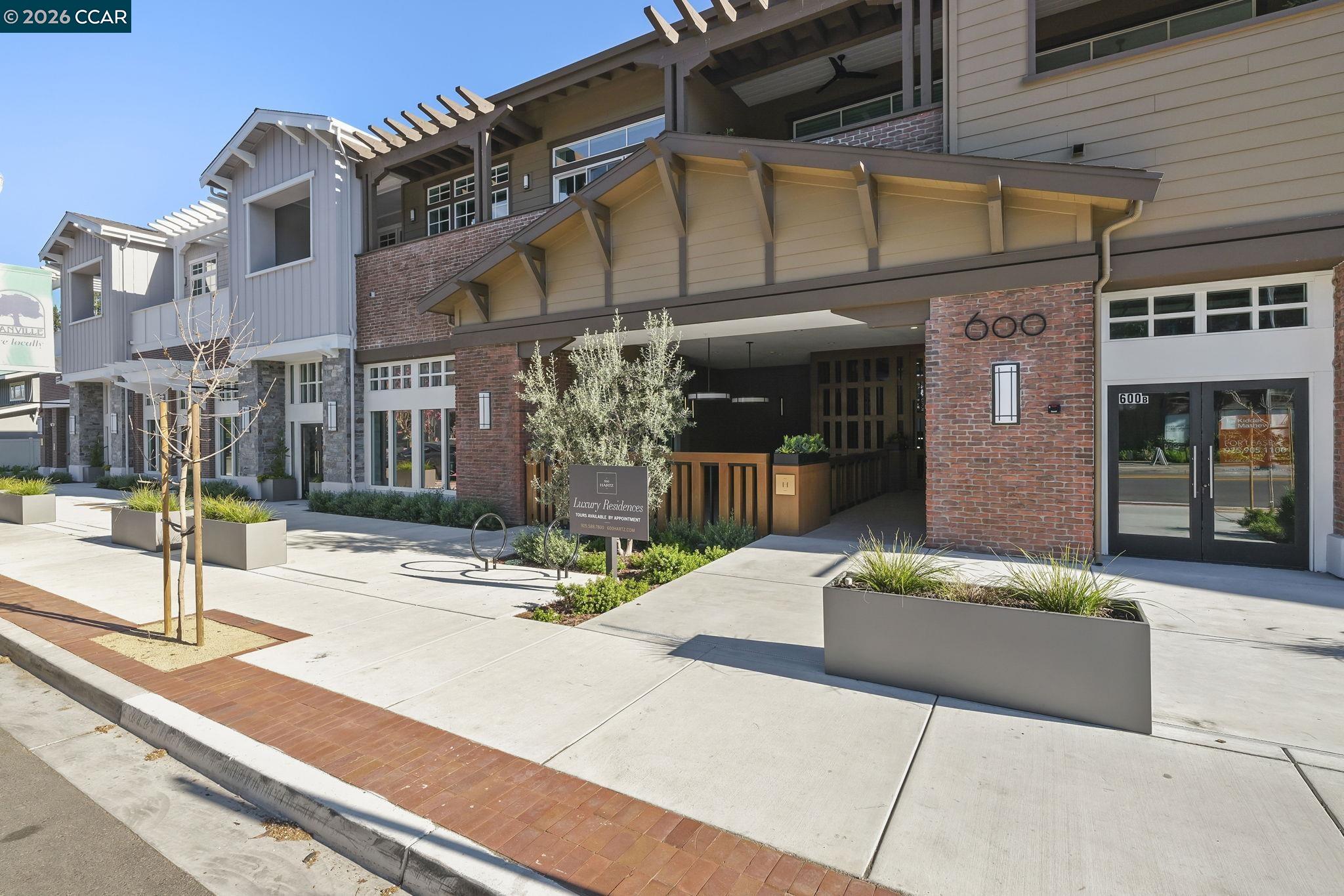 600 Hartz Ave # 114