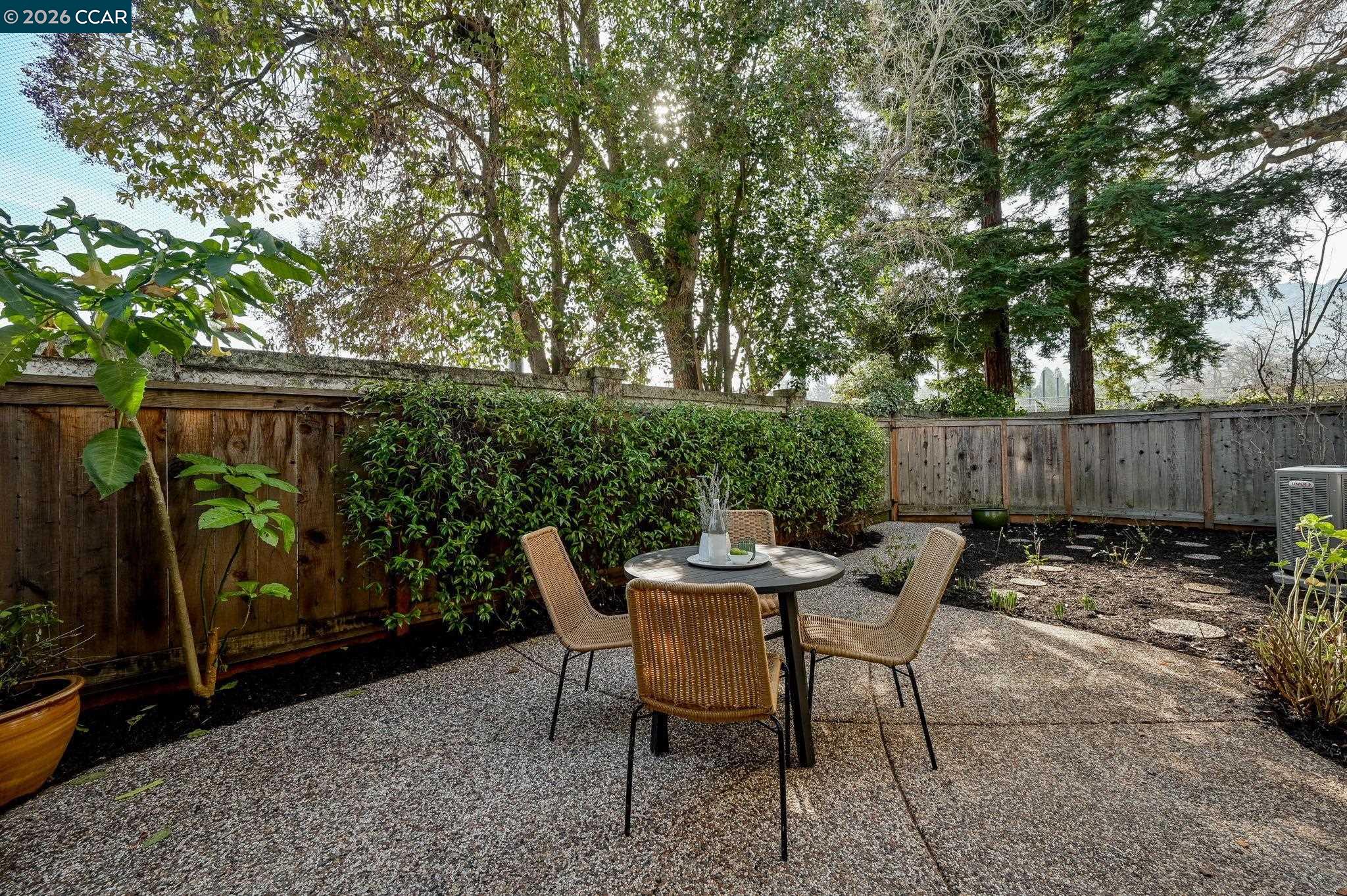 48 Danville Oak Pl