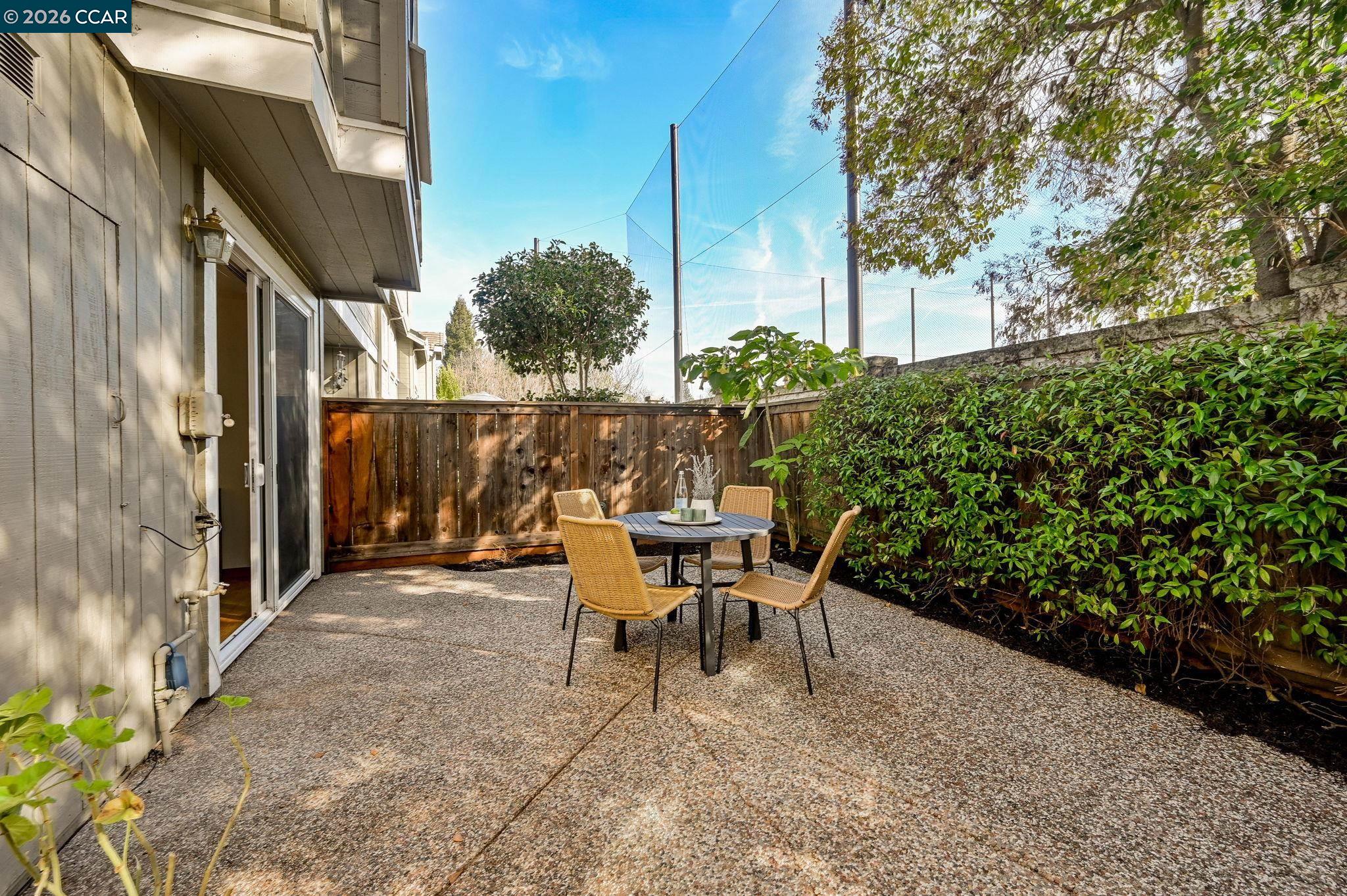 48 Danville Oak Pl