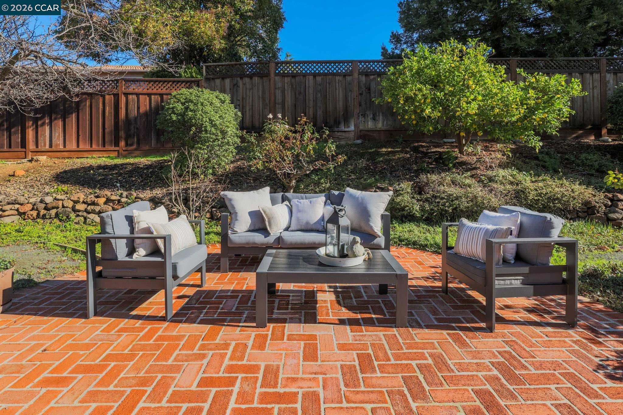 406 Mt Sequoia Ct
