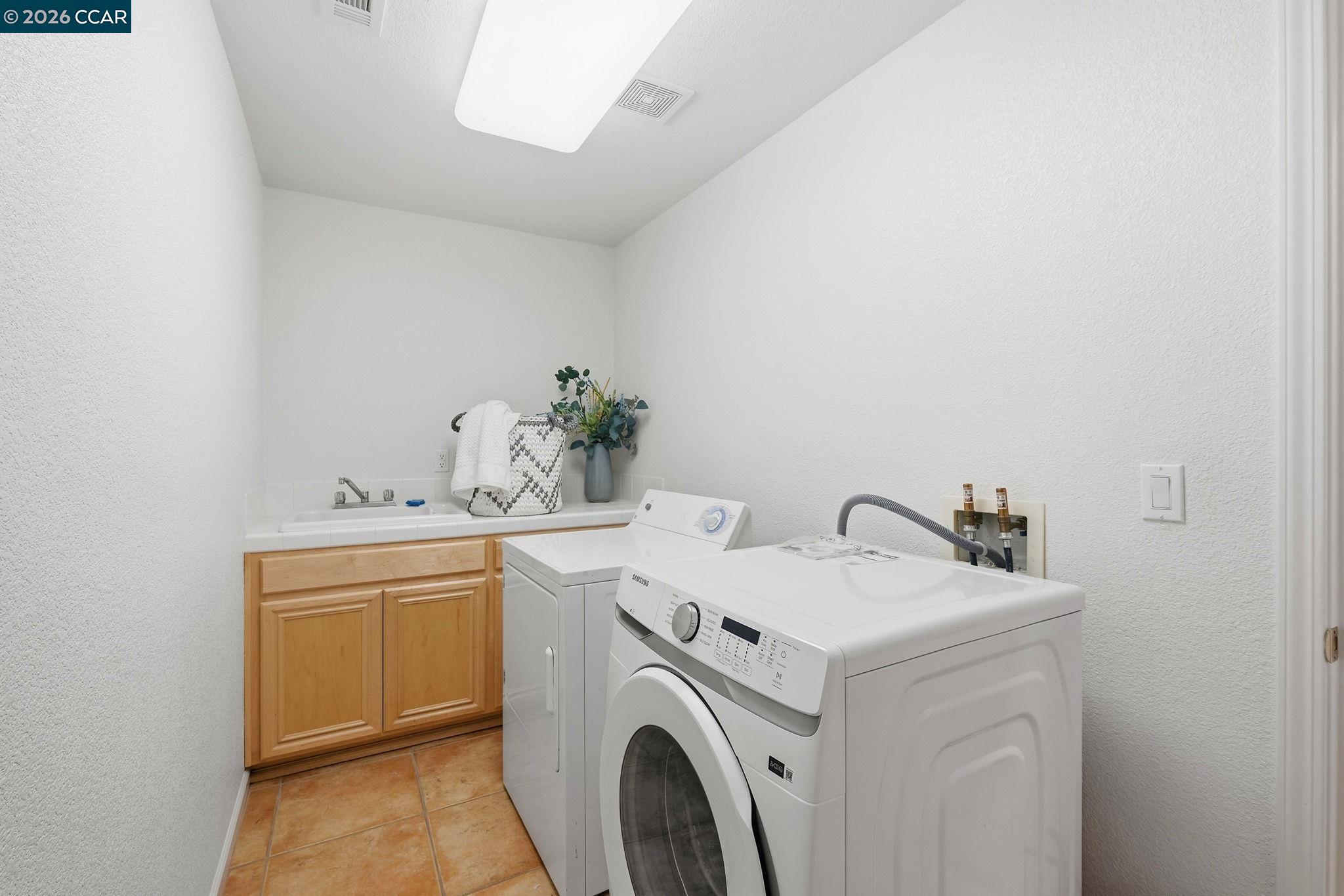 868 Deer Spring Cir