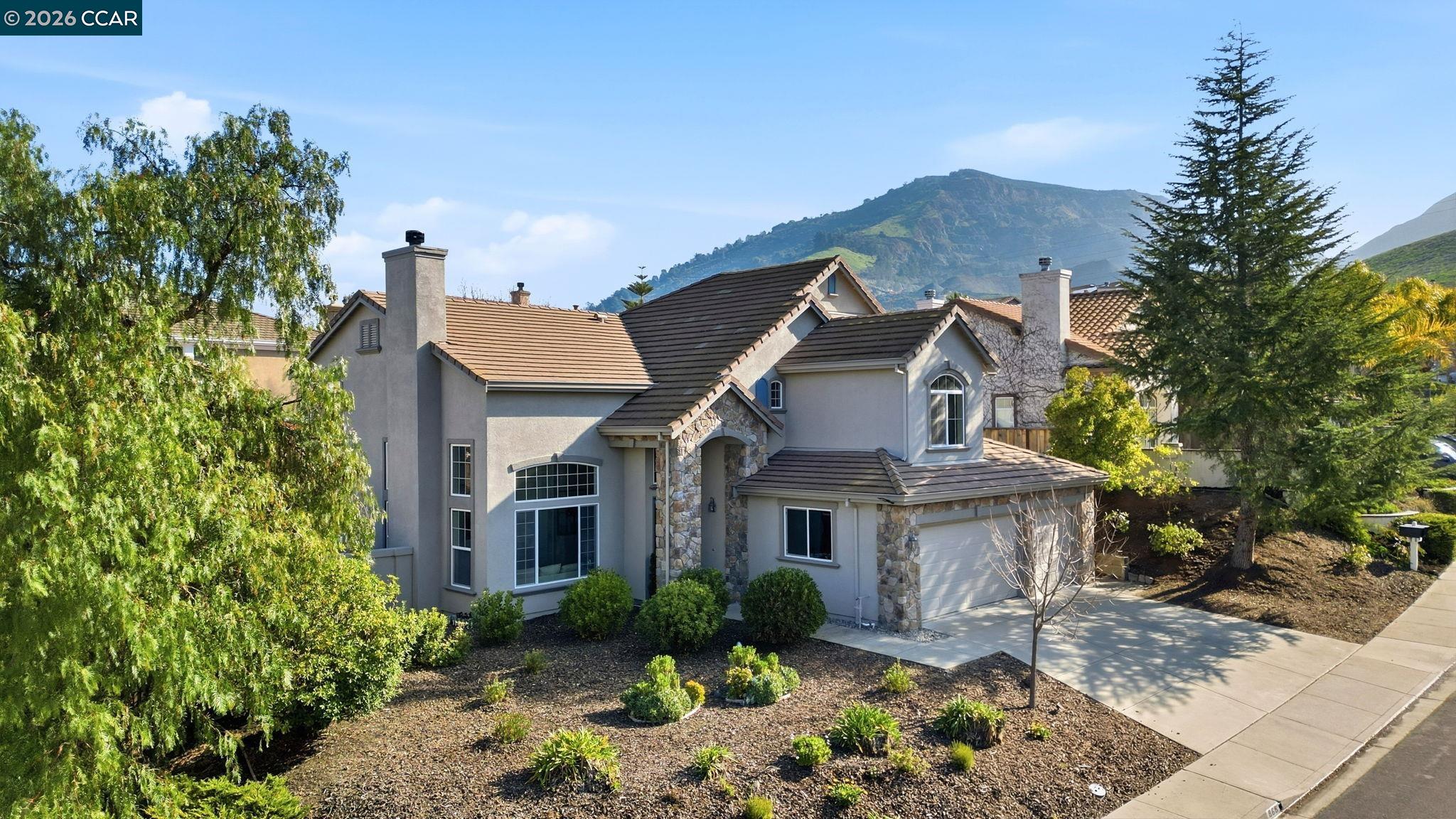 868 Deer Spring Cir