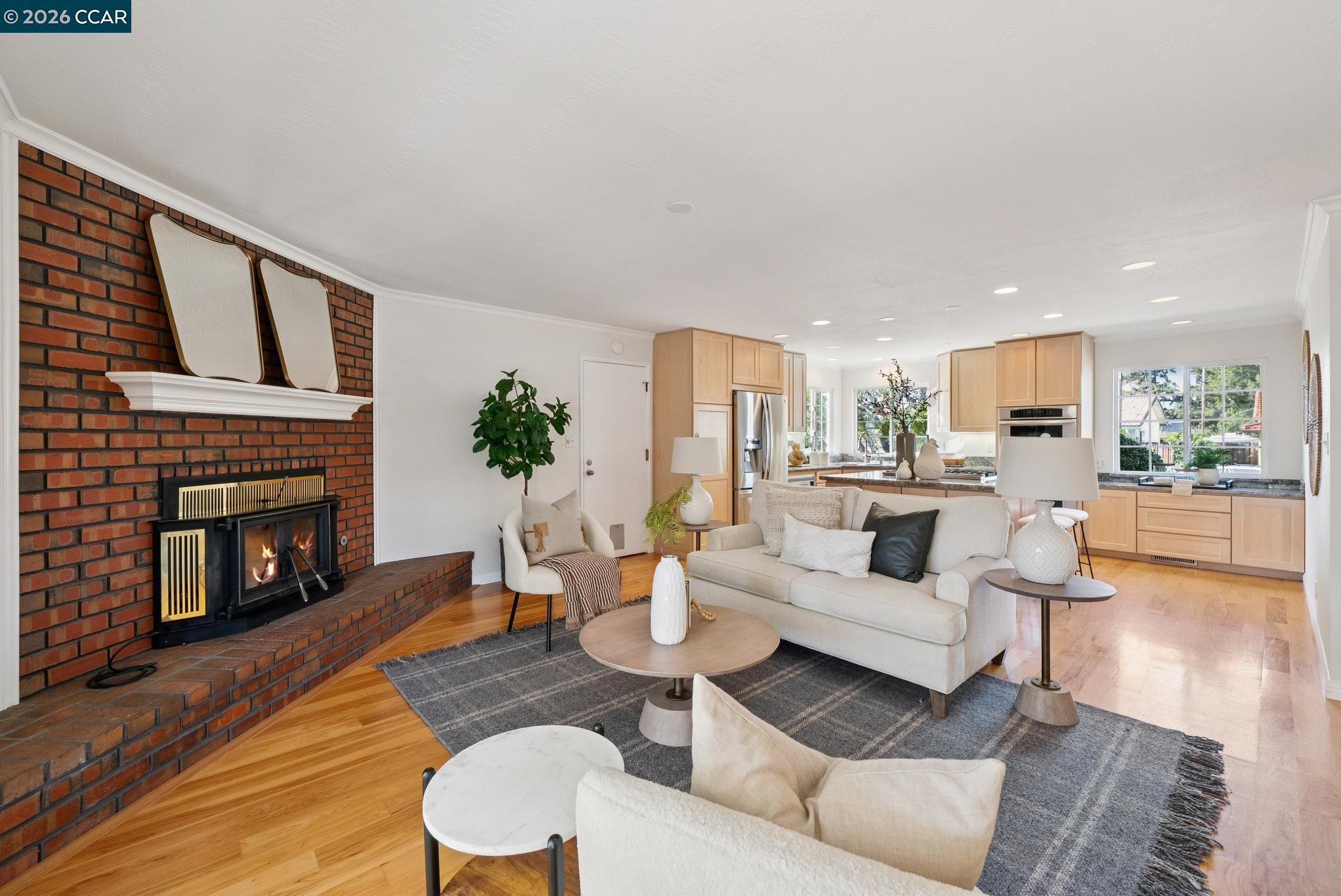 3770 Boxwood Ct
