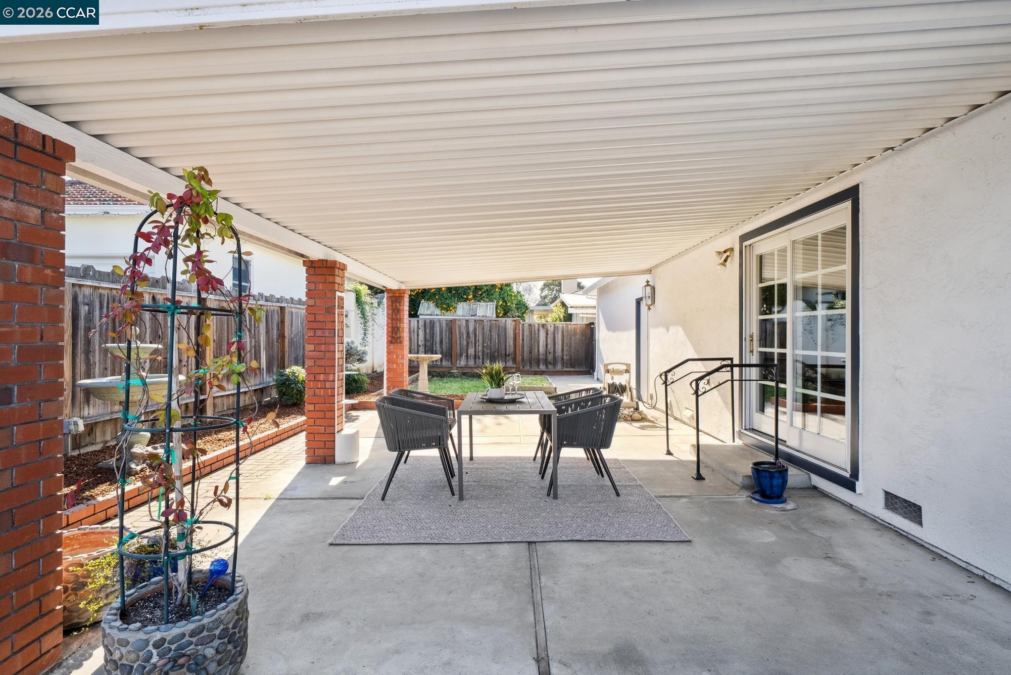 3770 Boxwood Ct