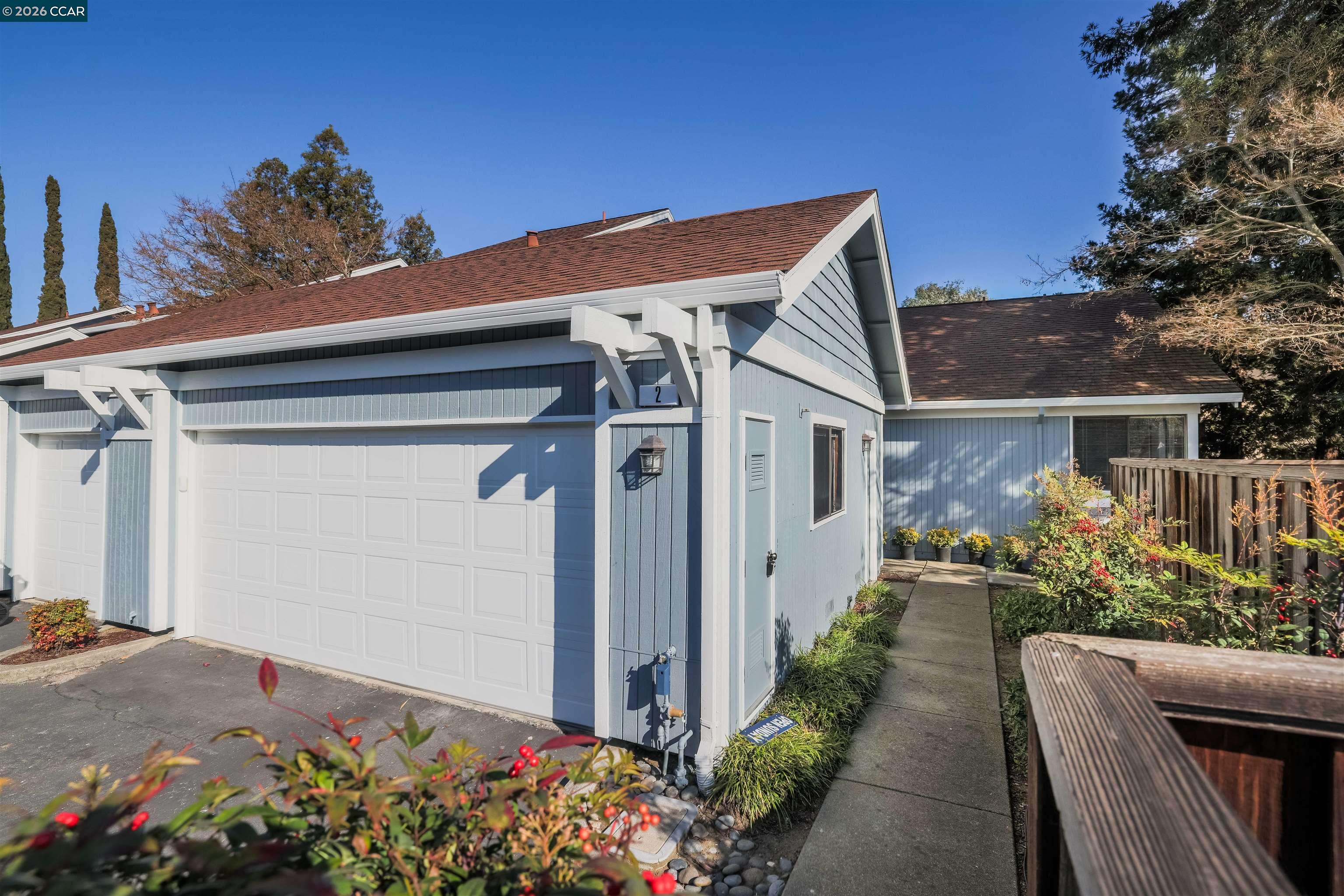 2 Donegal Way