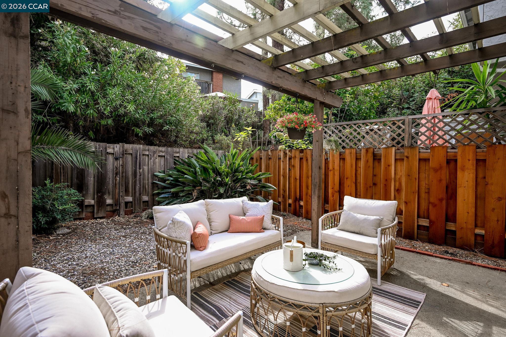 1109 Cardigan Dr