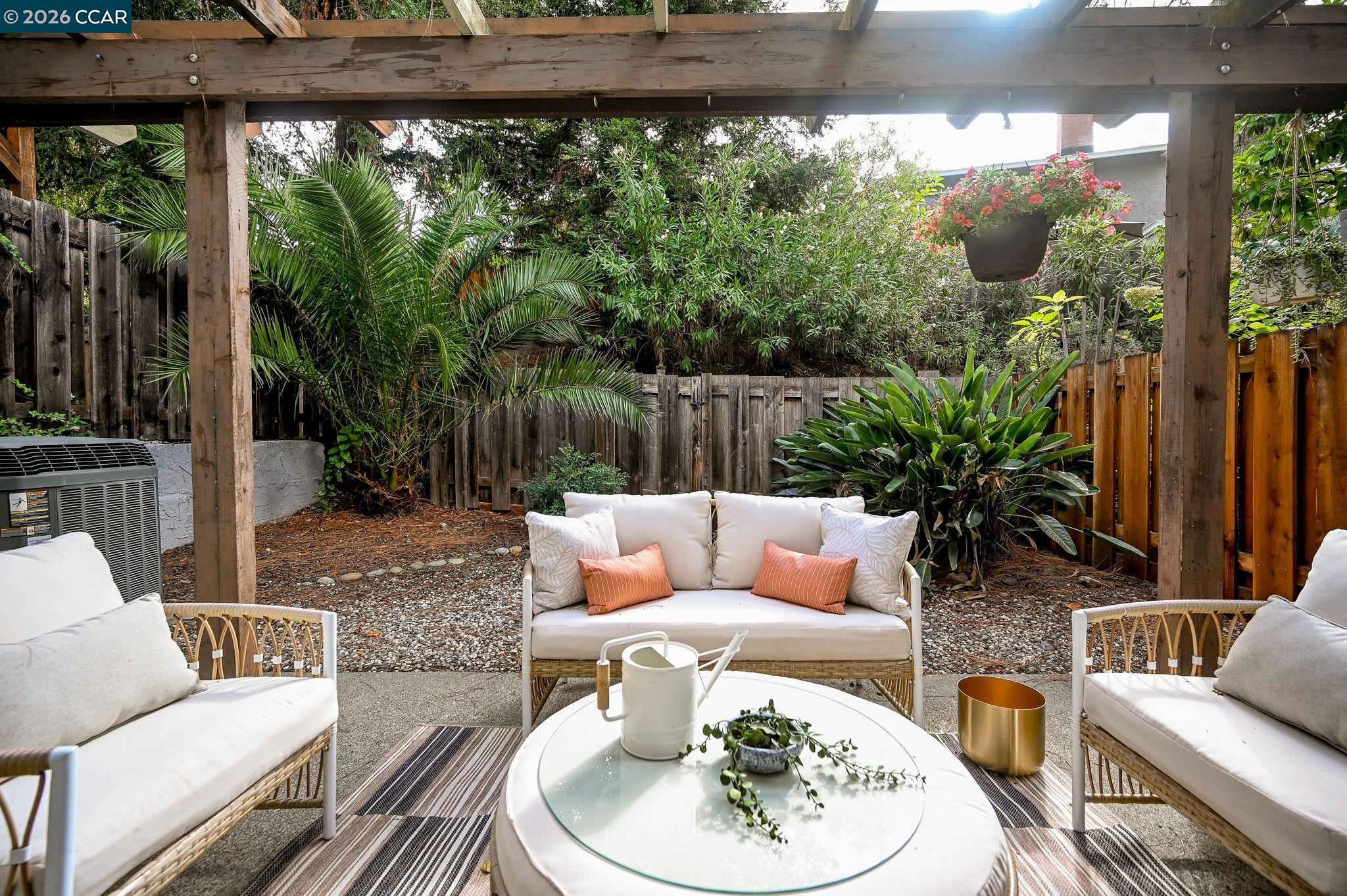 1109 Cardigan Dr