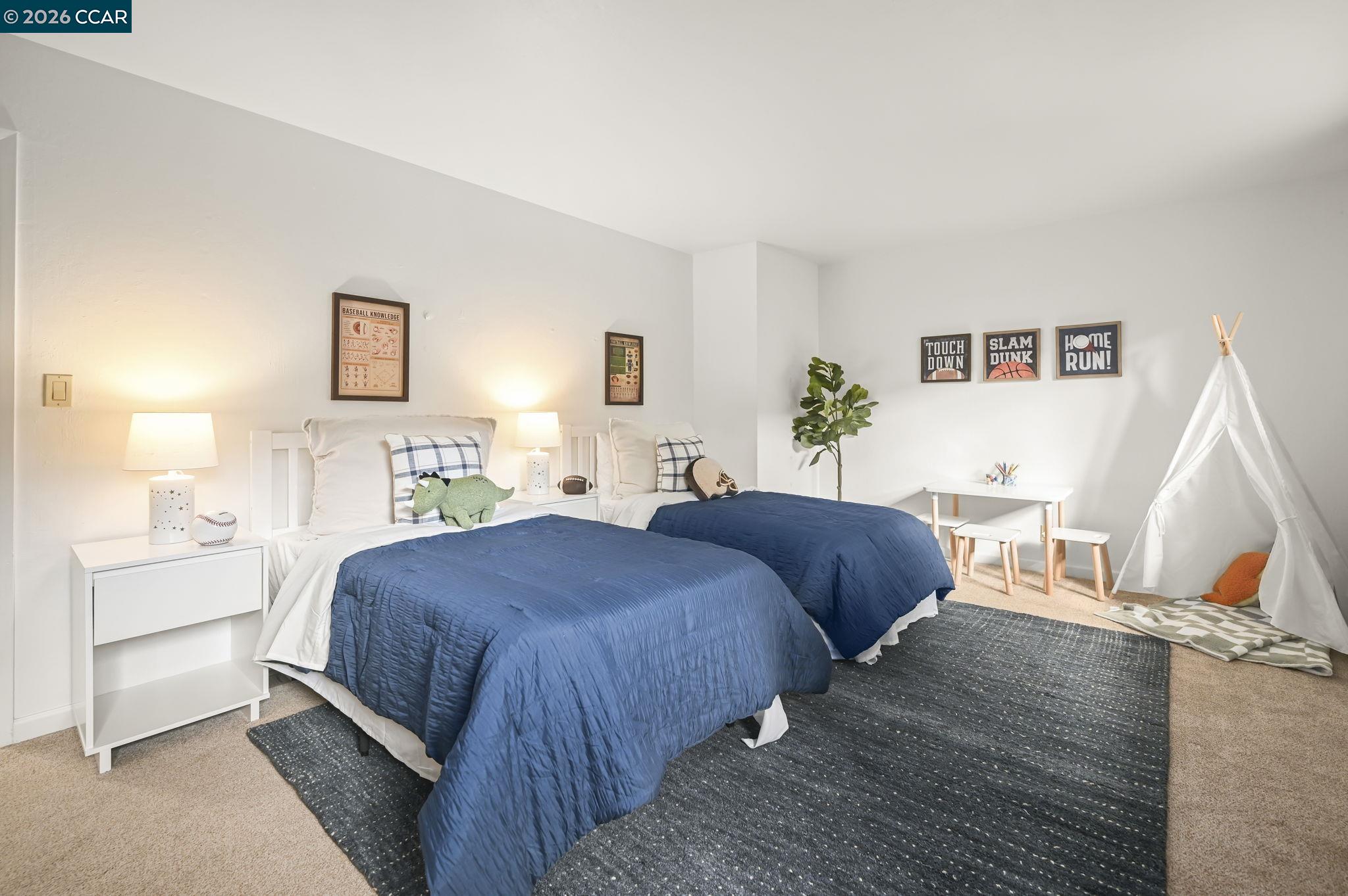1109 Cardigan Dr