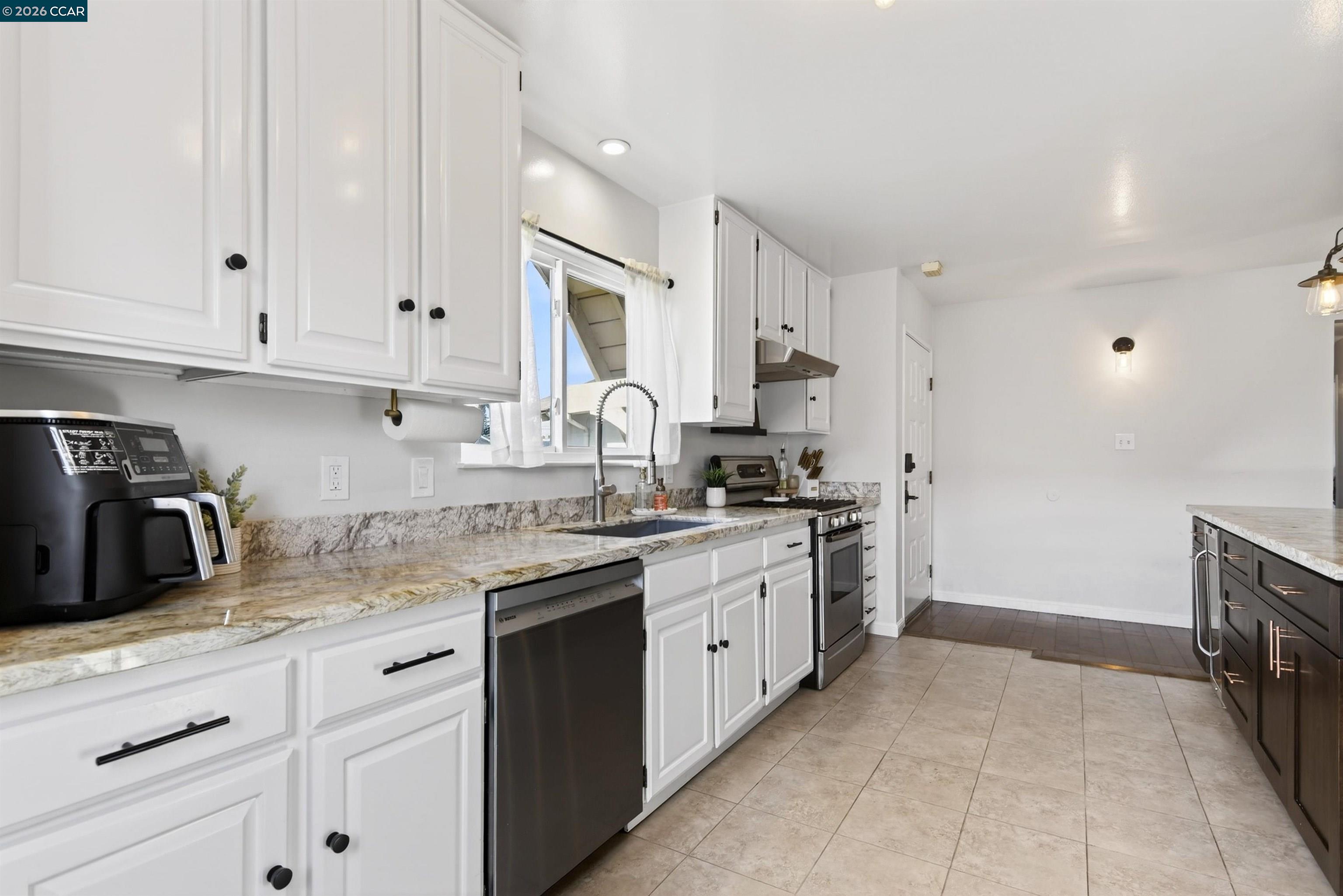 4273 Armand Dr