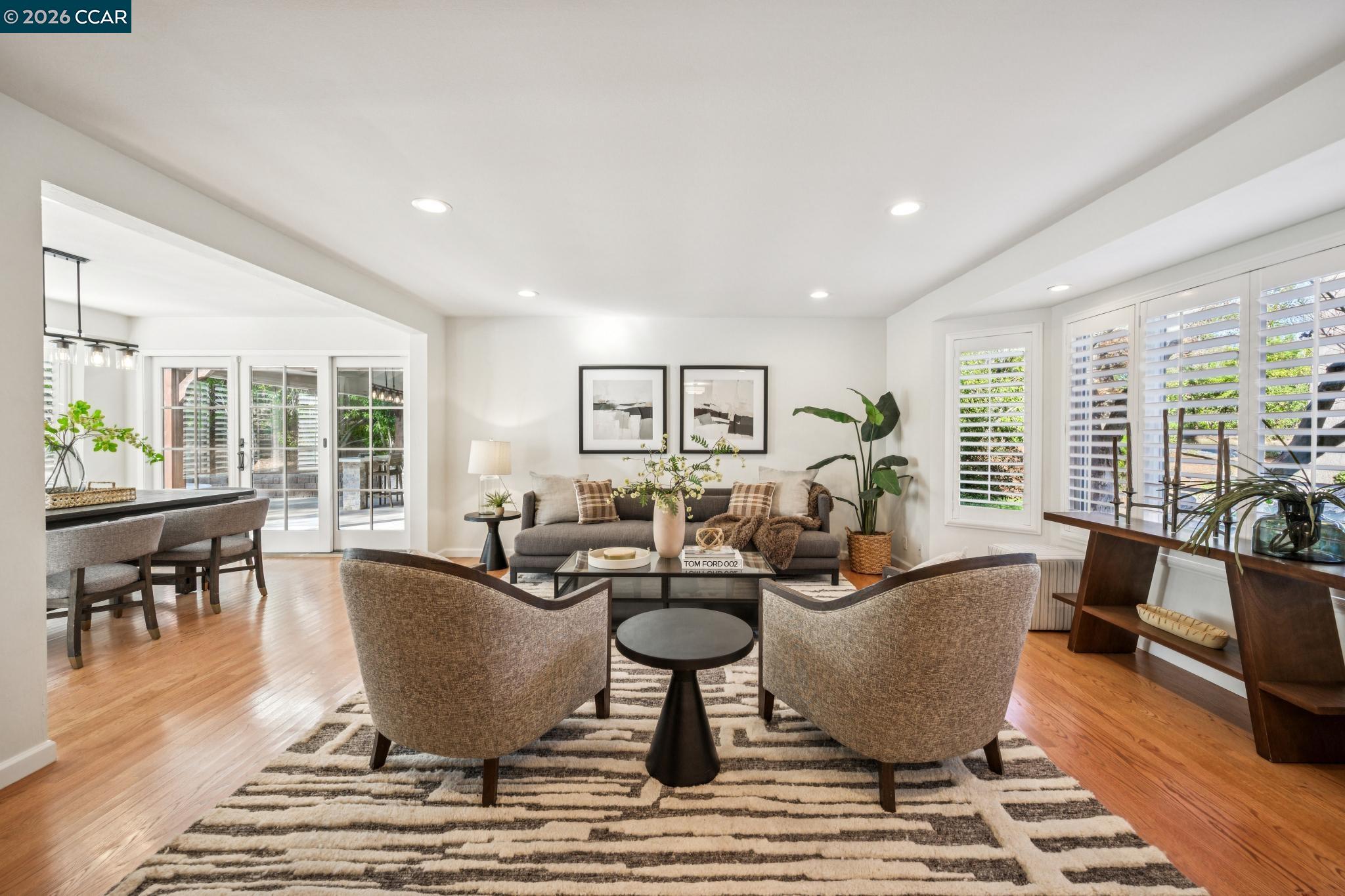131 Pebble Ln