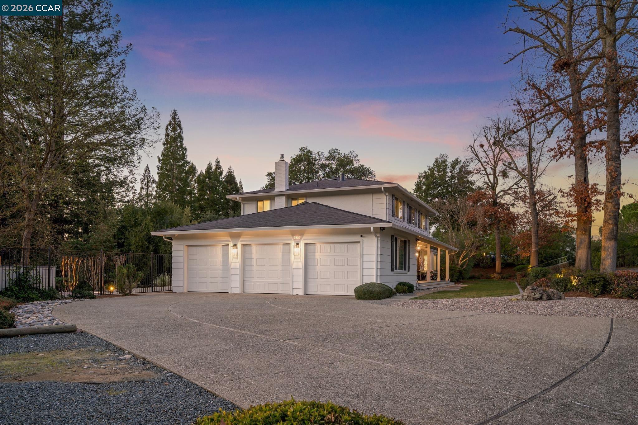 131 Pebble Ln