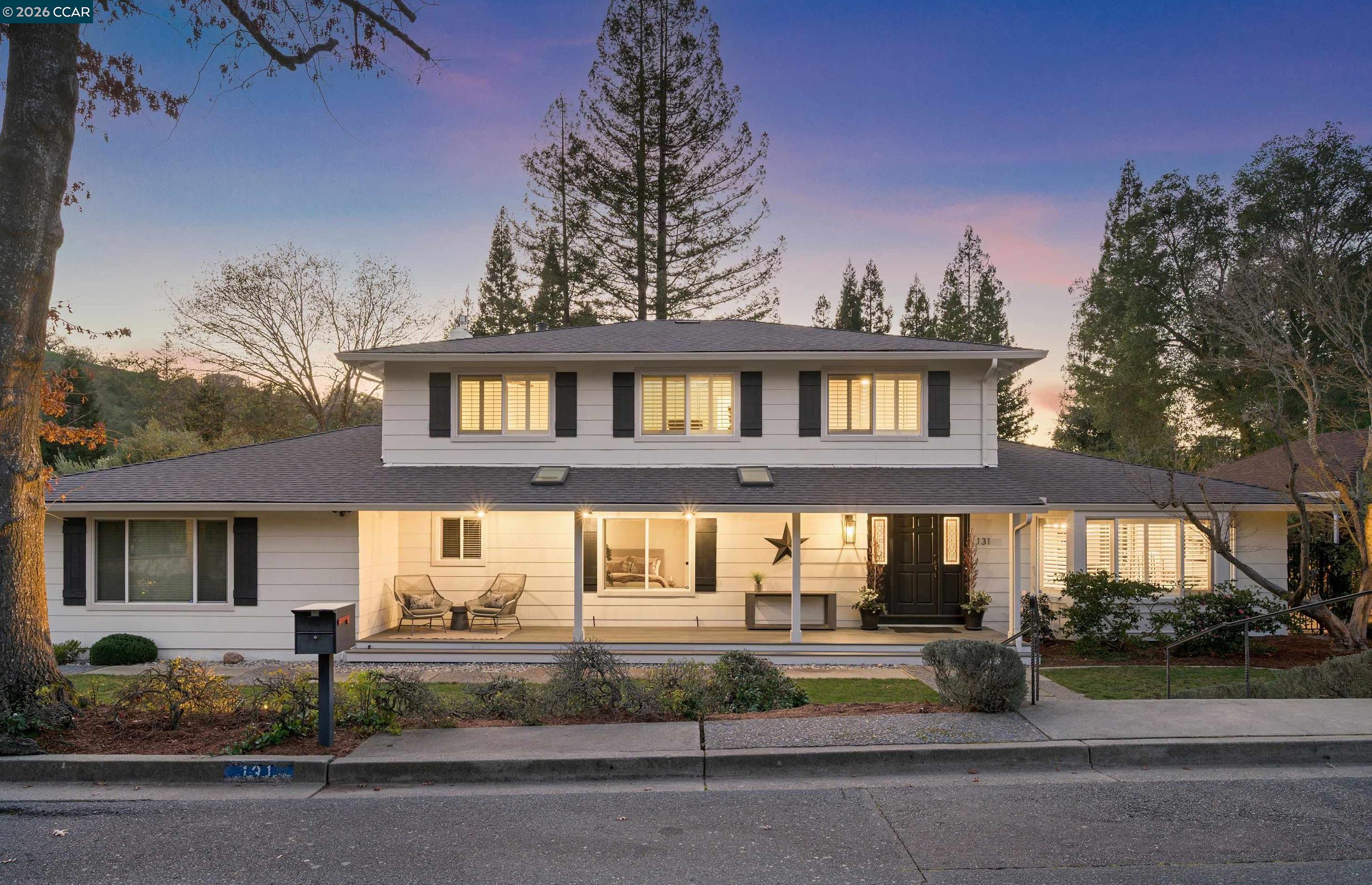 131 Pebble Ln