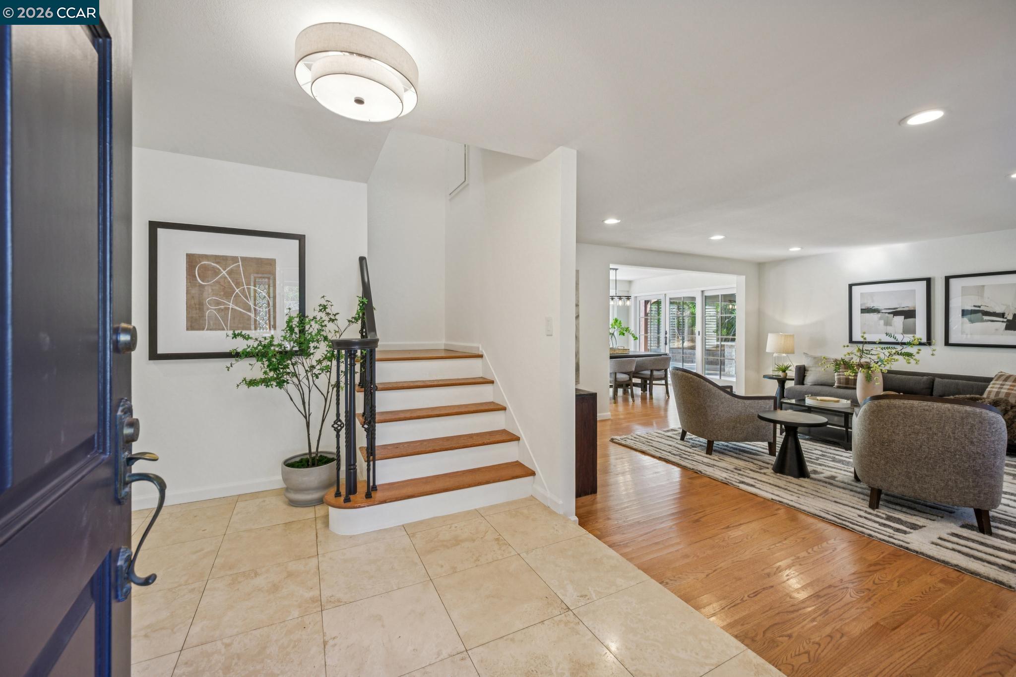 131 Pebble Ln