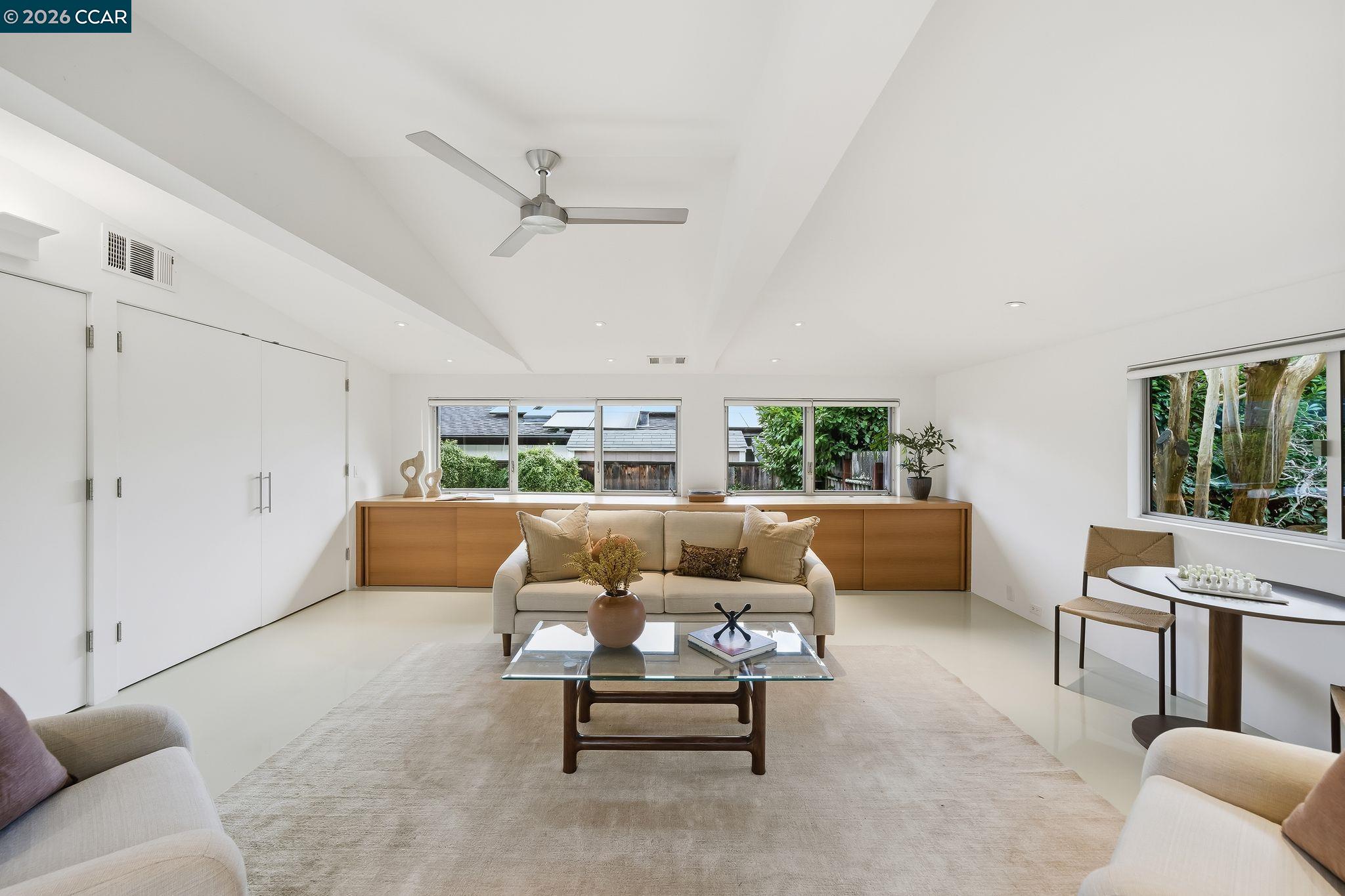 4018 Tilden Ln