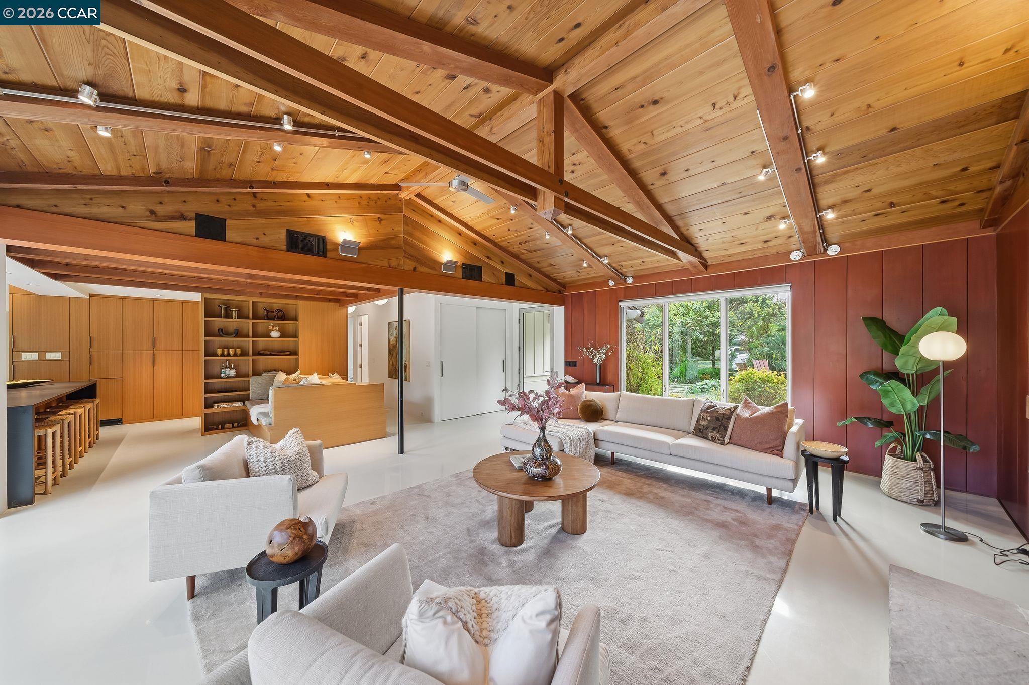 4018 Tilden Ln