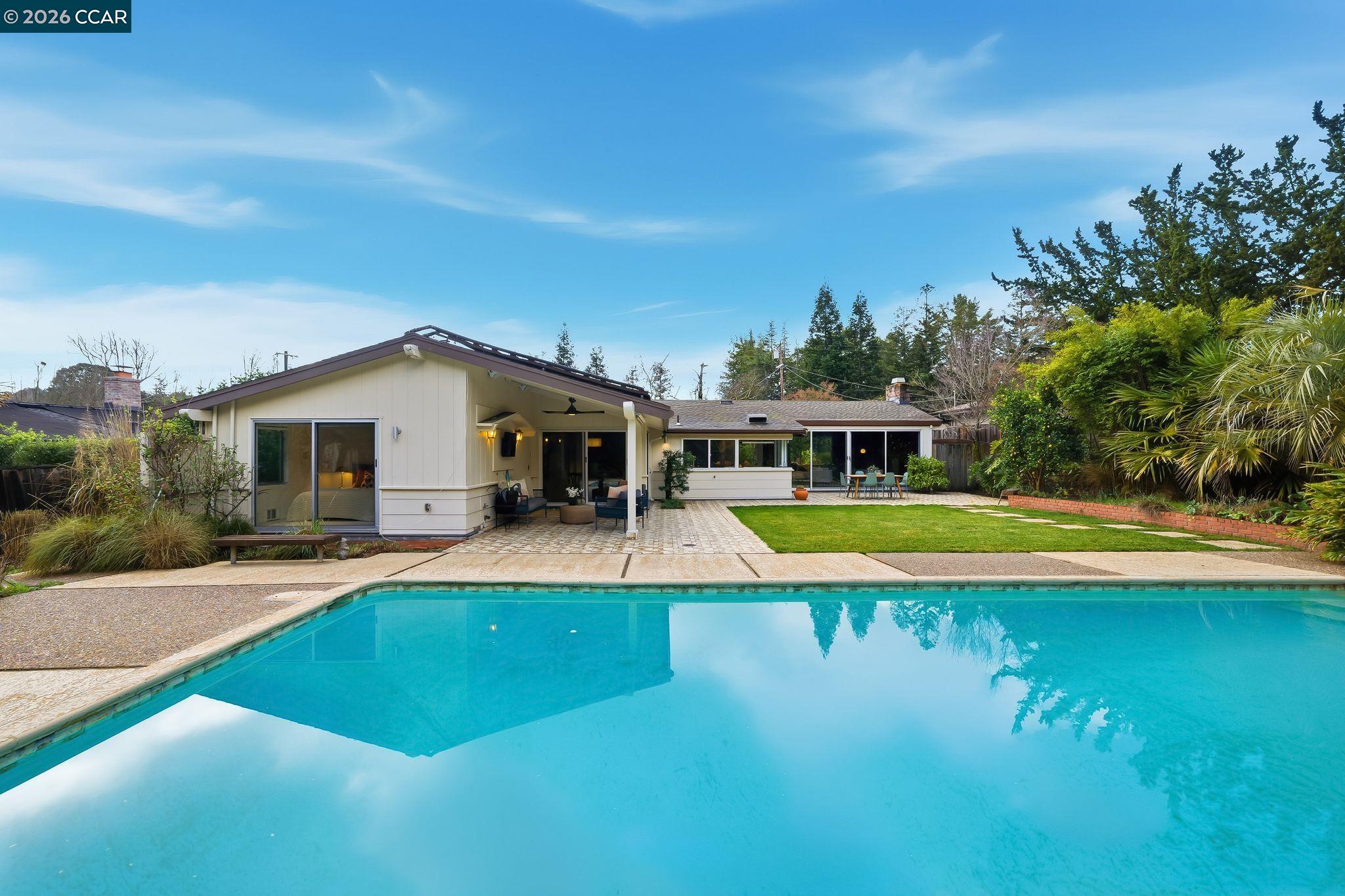 4018 Tilden Ln