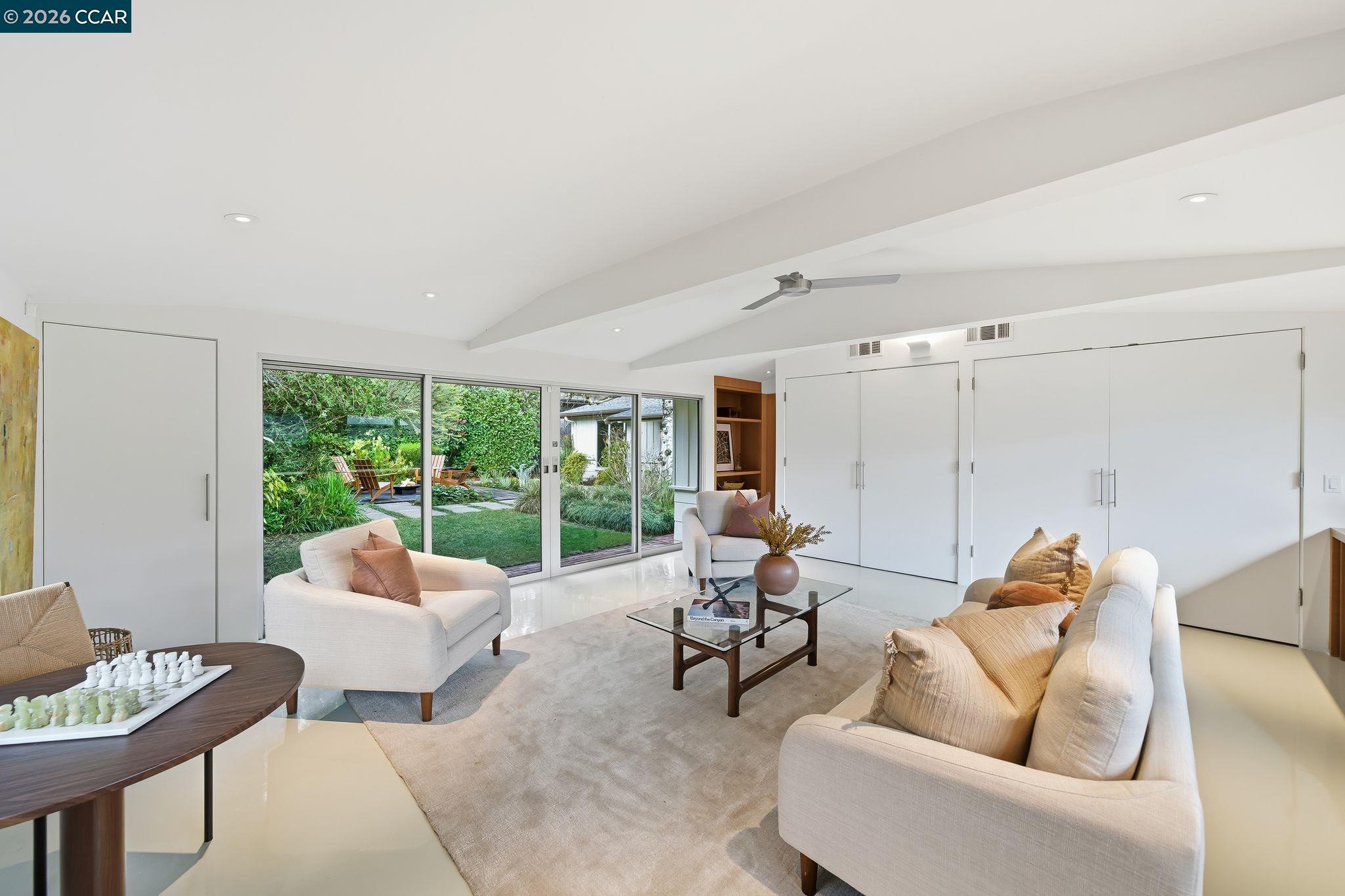 4018 Tilden Ln