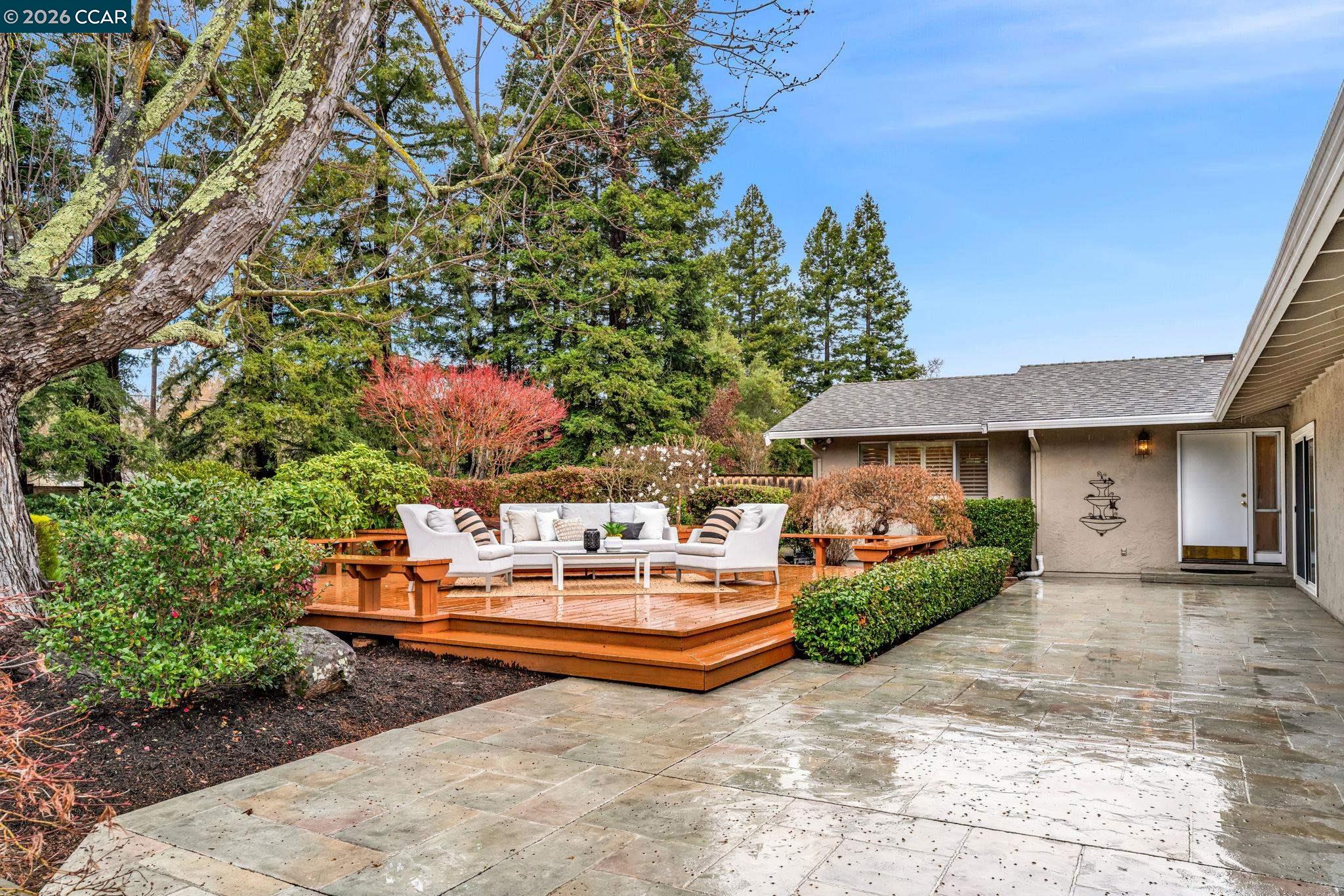 156 Santiago Drive