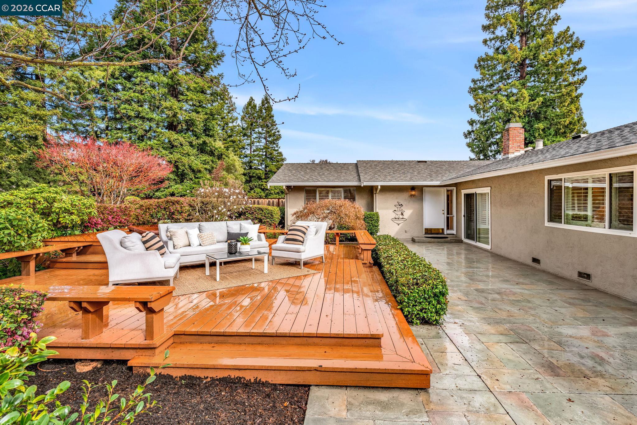 156 Santiago Drive