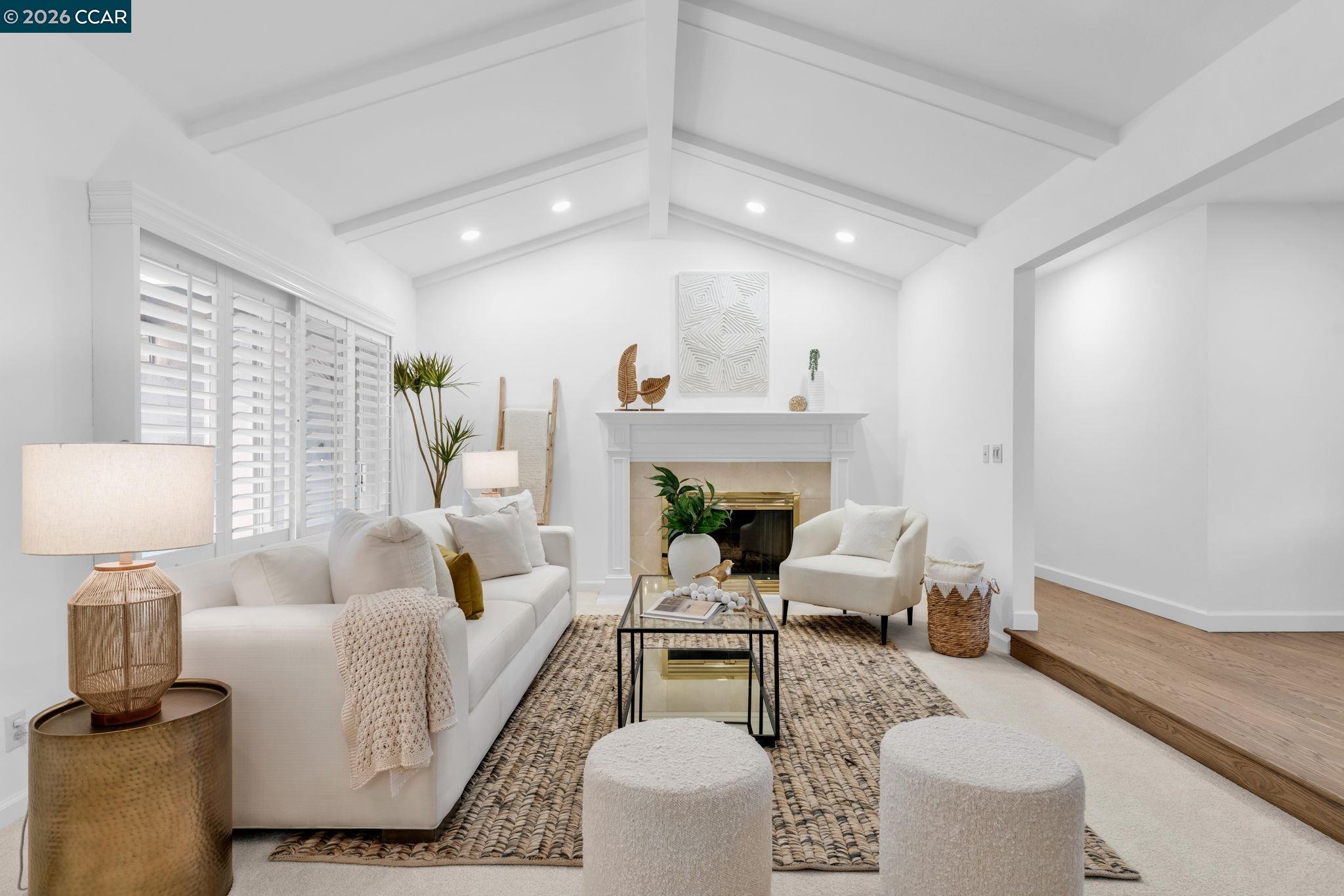 156 Santiago Drive