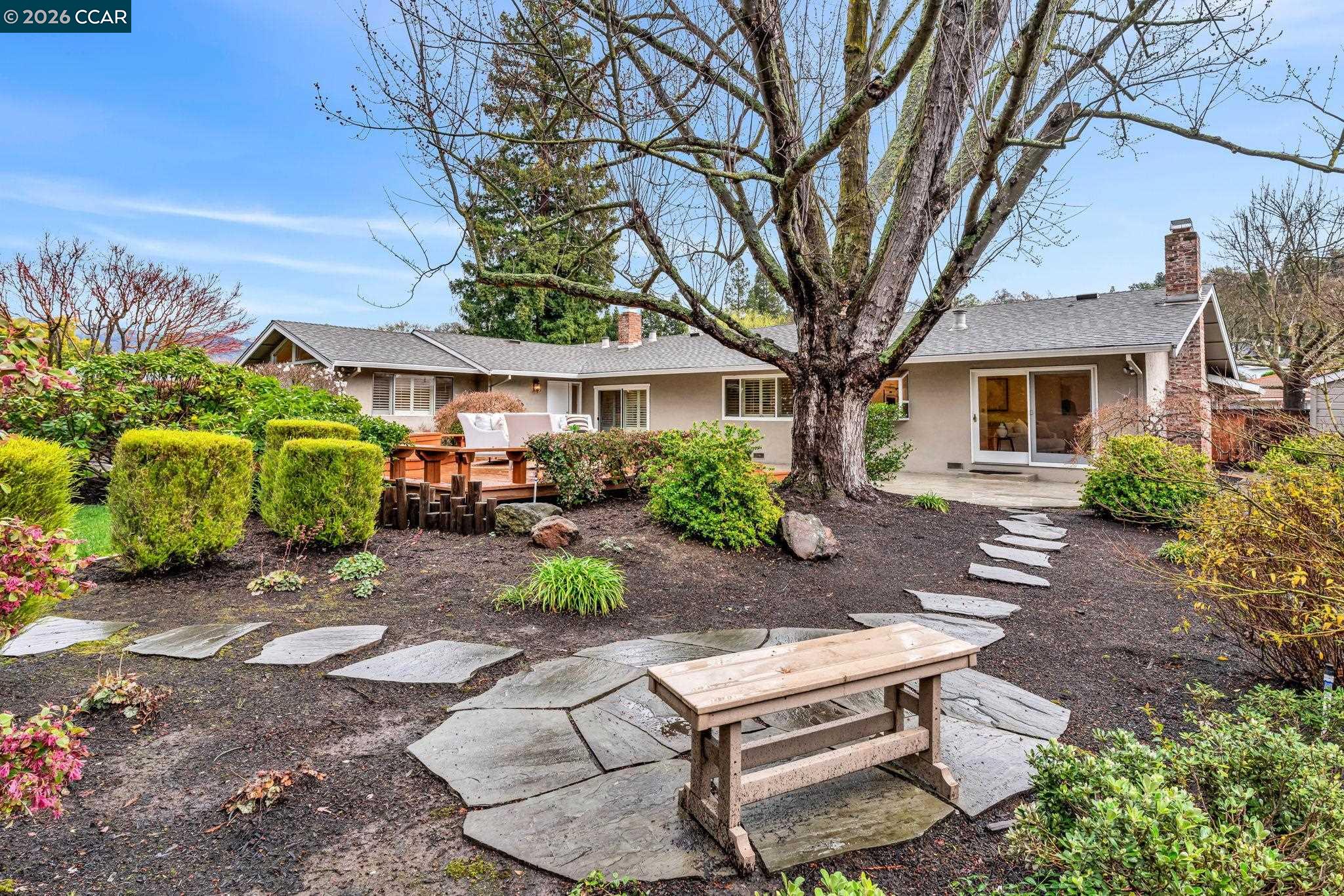 156 Santiago Drive
