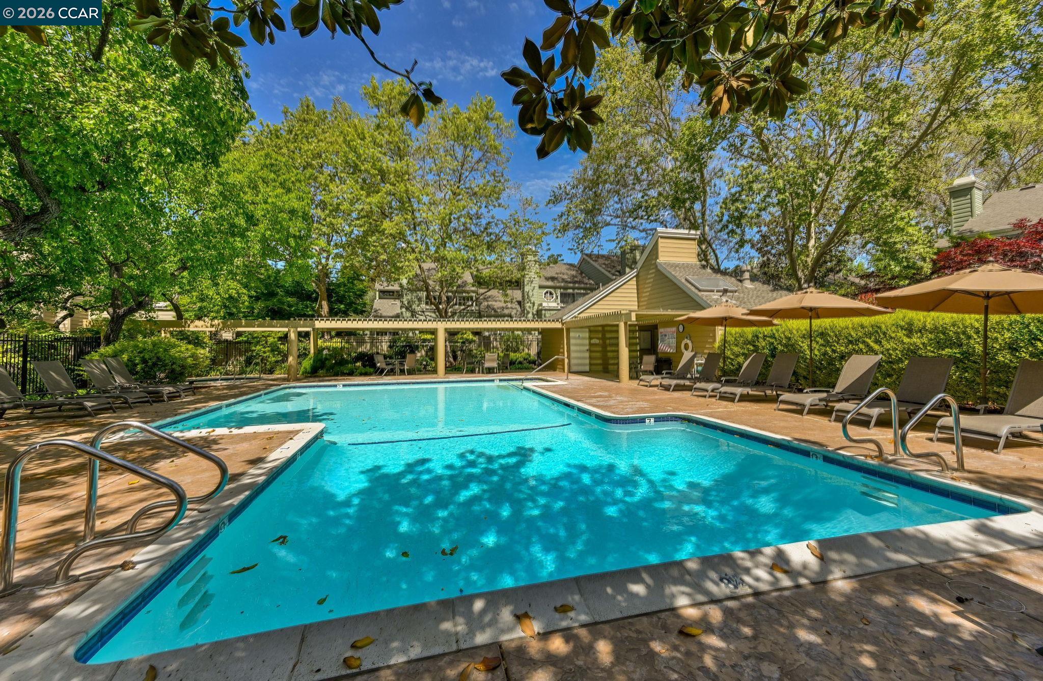 1827 Stratton Cir