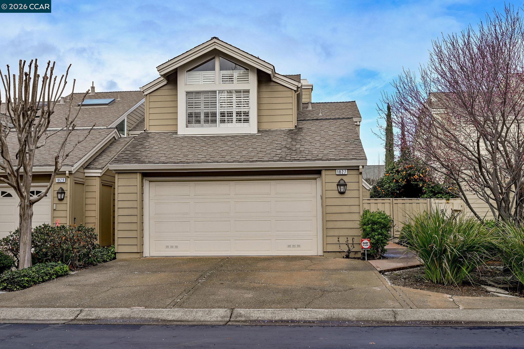 1827 Stratton Cir