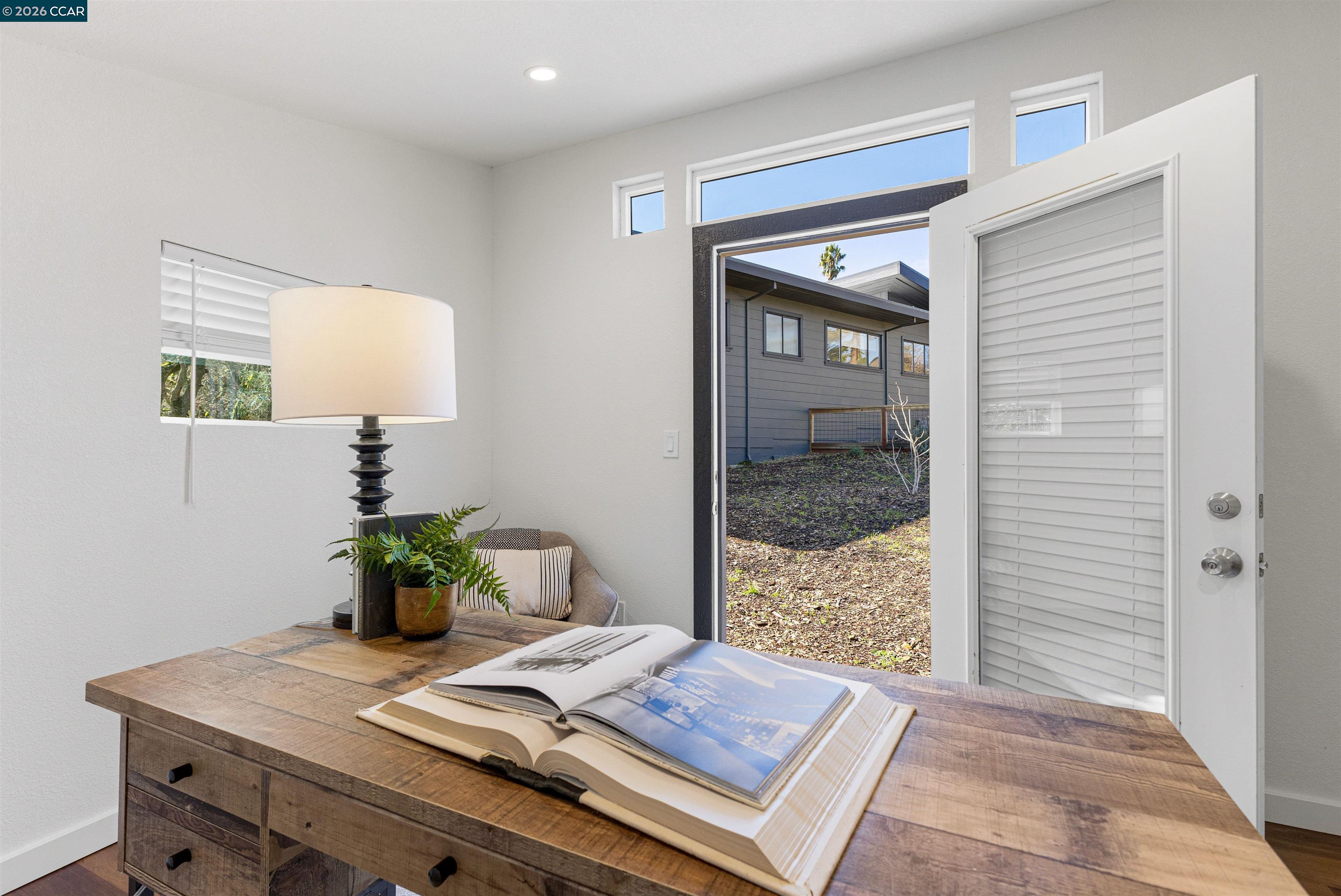 151 Montecito Crescent
