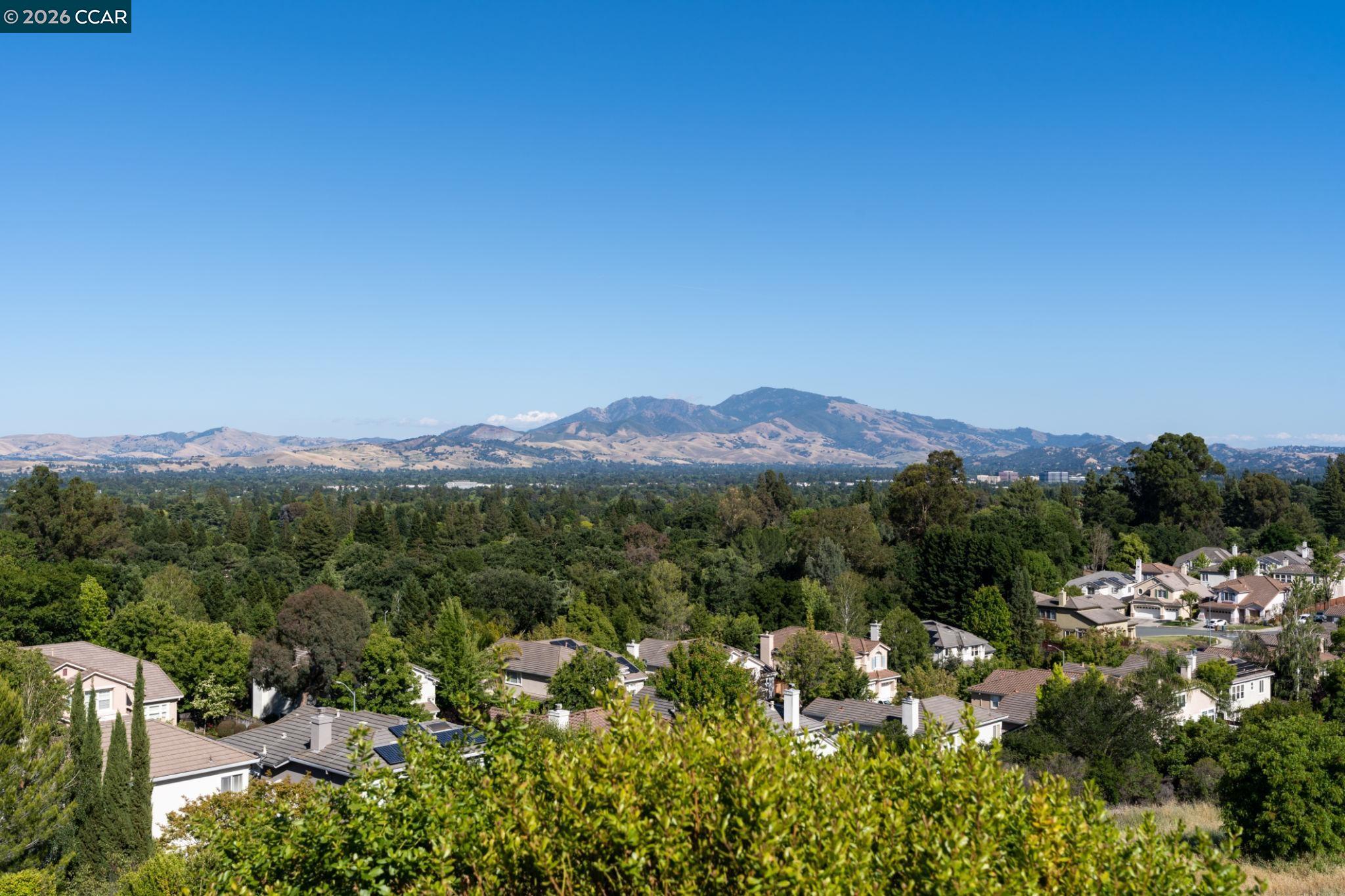 151 Montecito Crescent