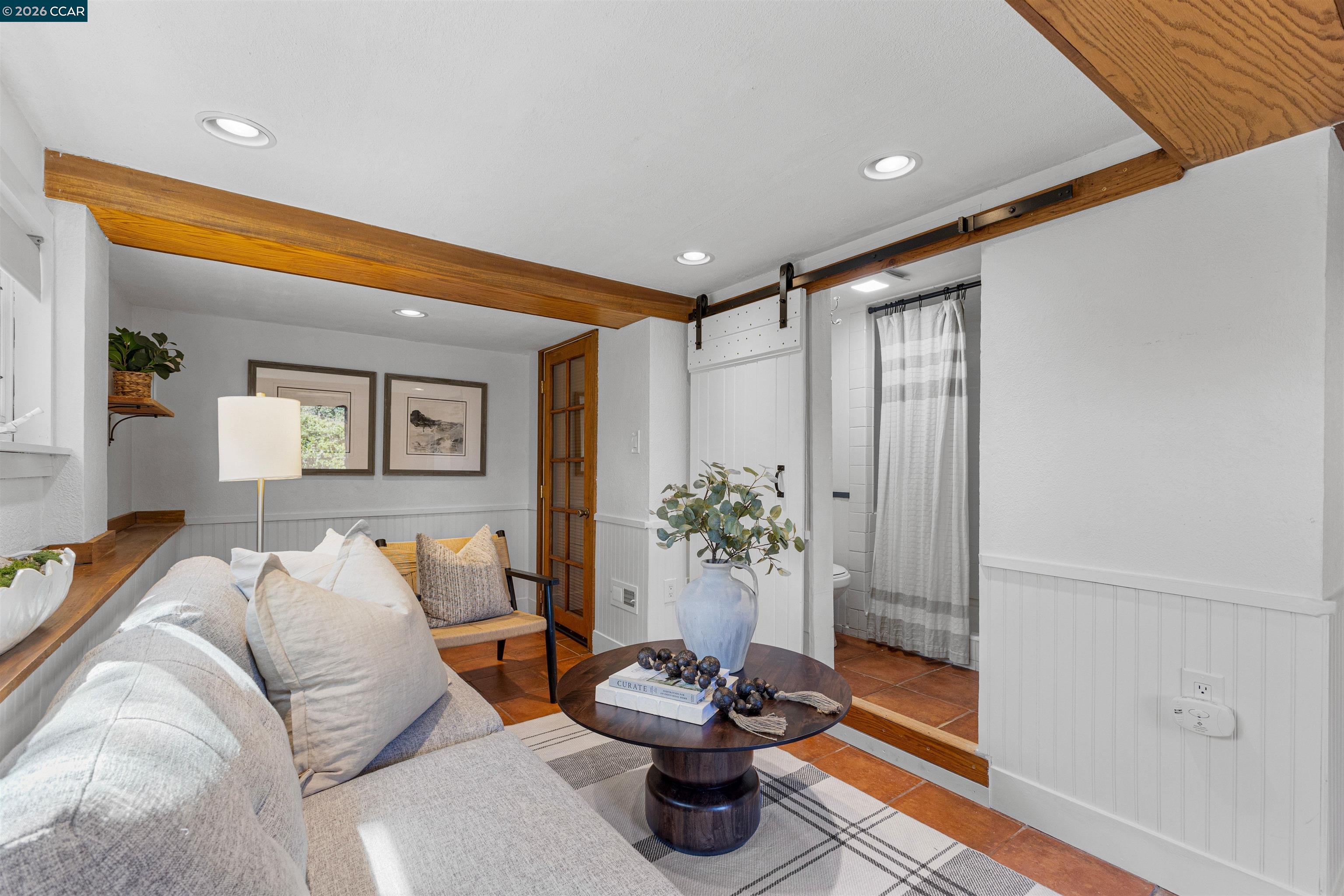 151 Montecito Crescent
