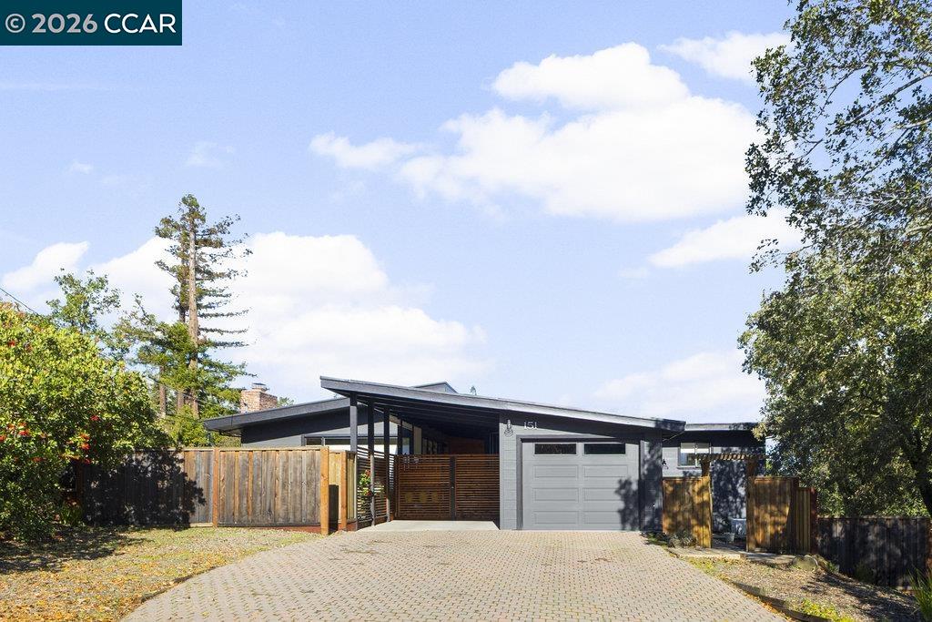 151 Montecito Crescent