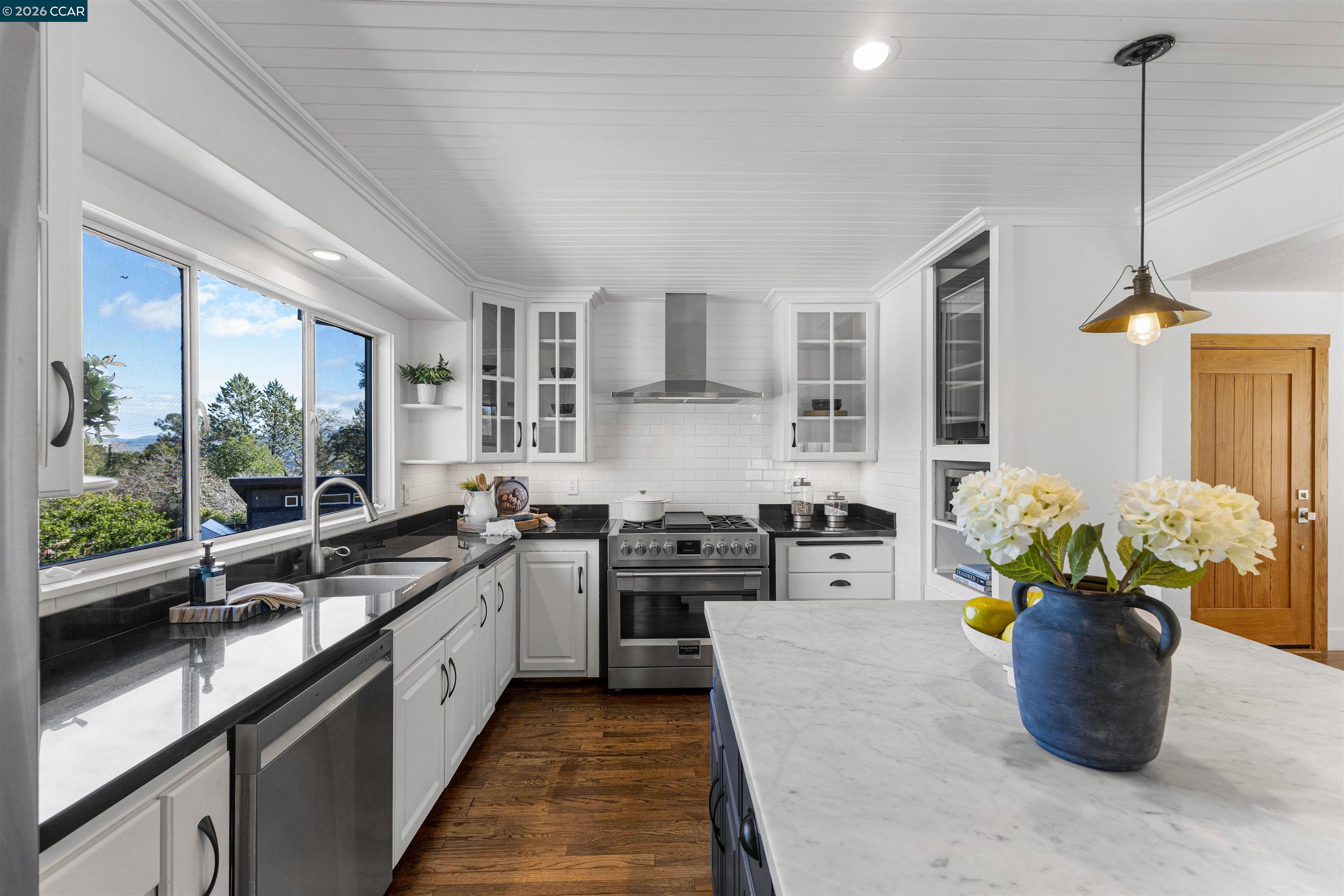 151 Montecito Crescent