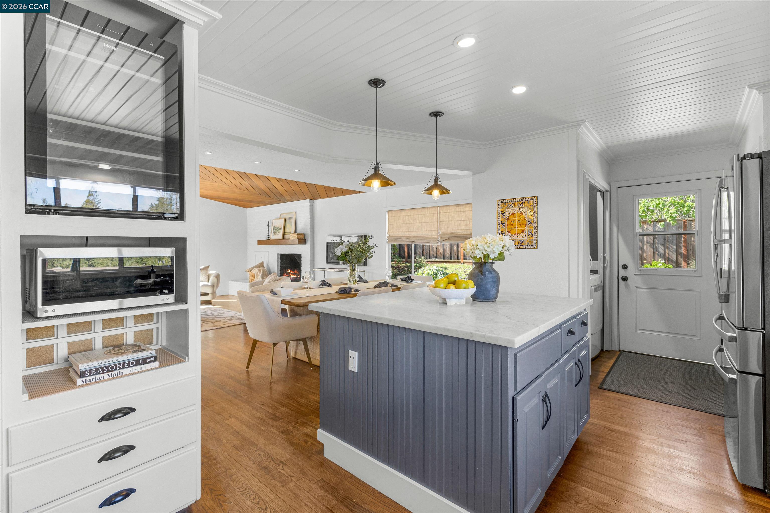 151 Montecito Crescent