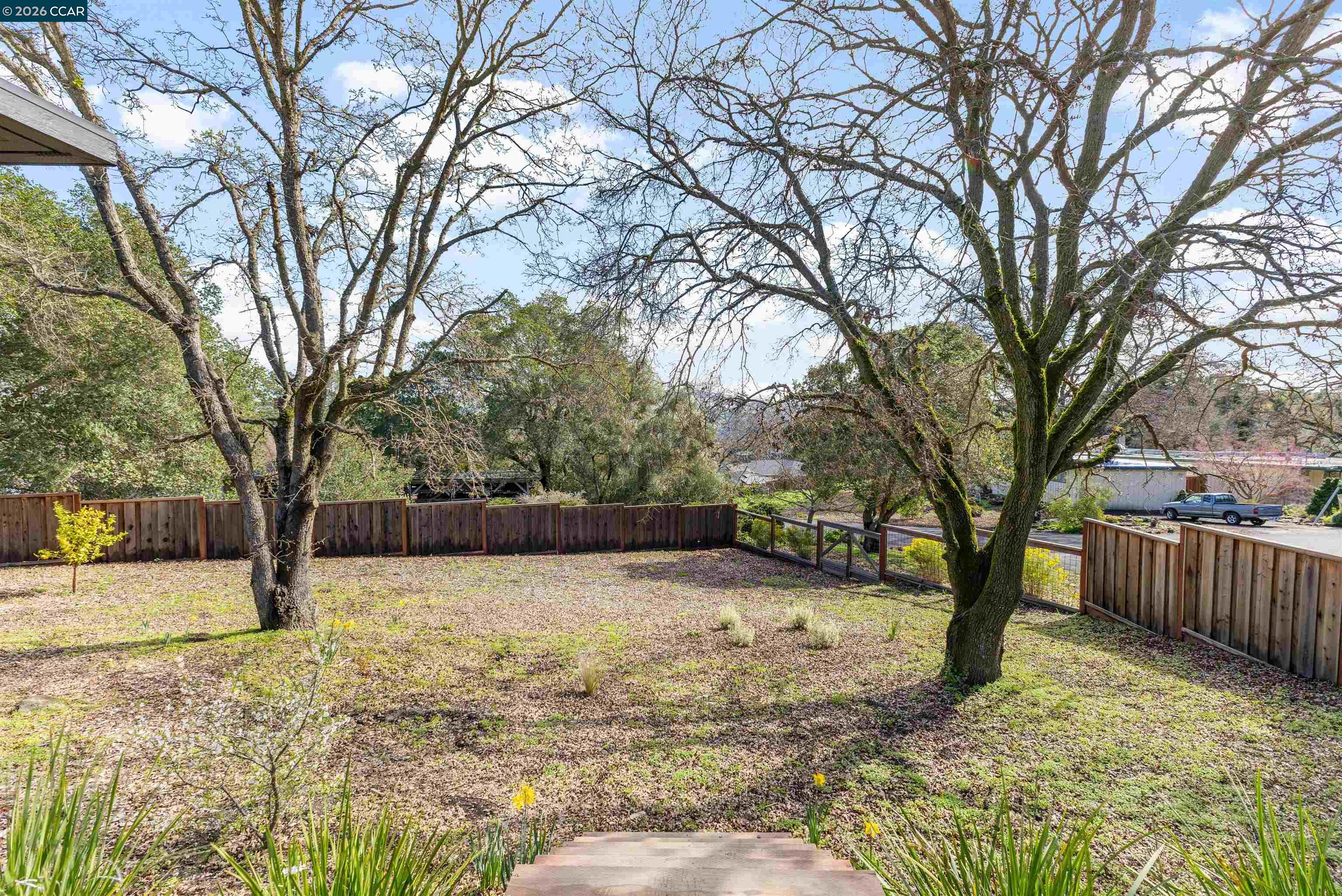 151 Montecito Crescent