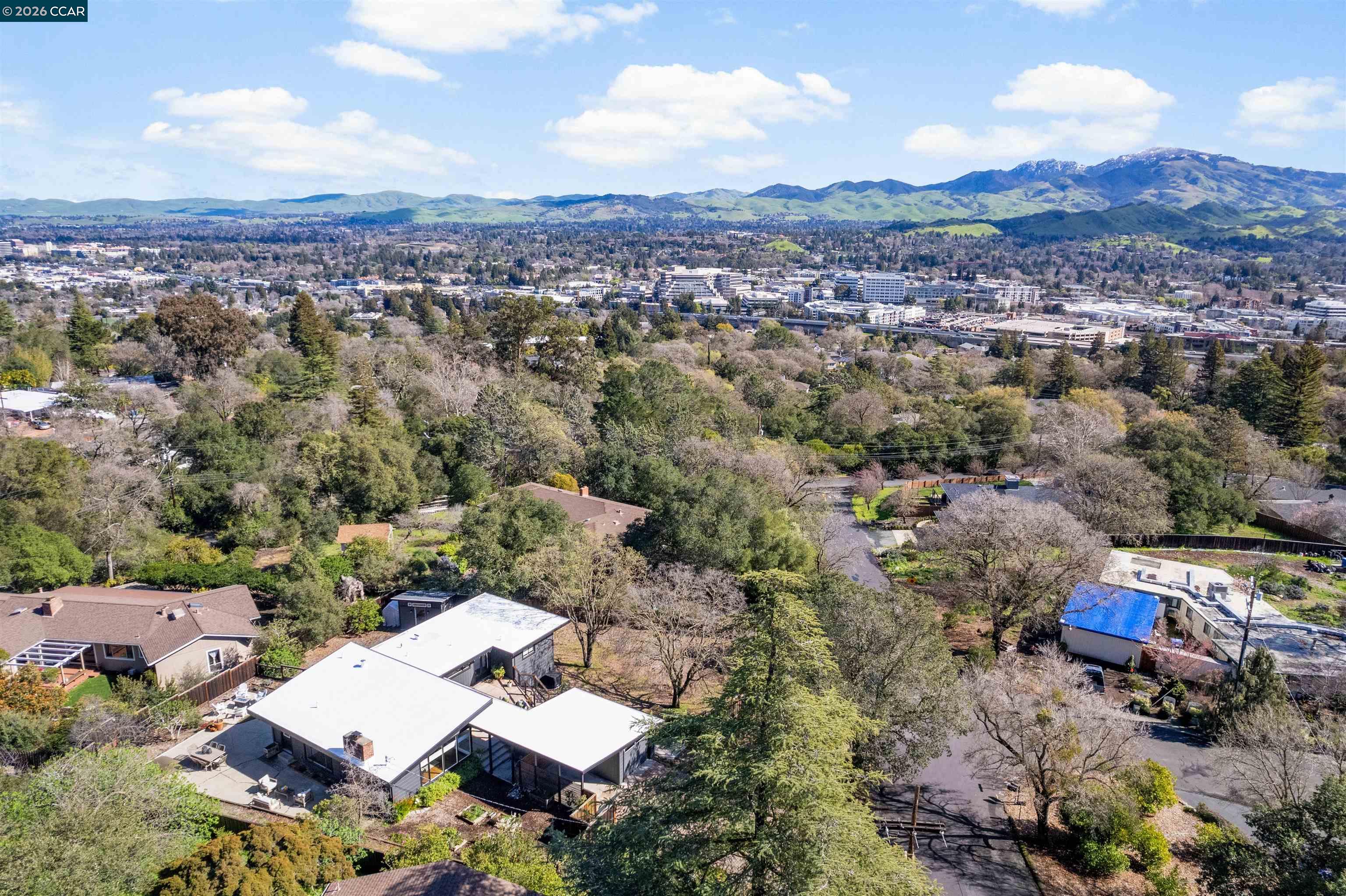 151 Montecito Crescent
