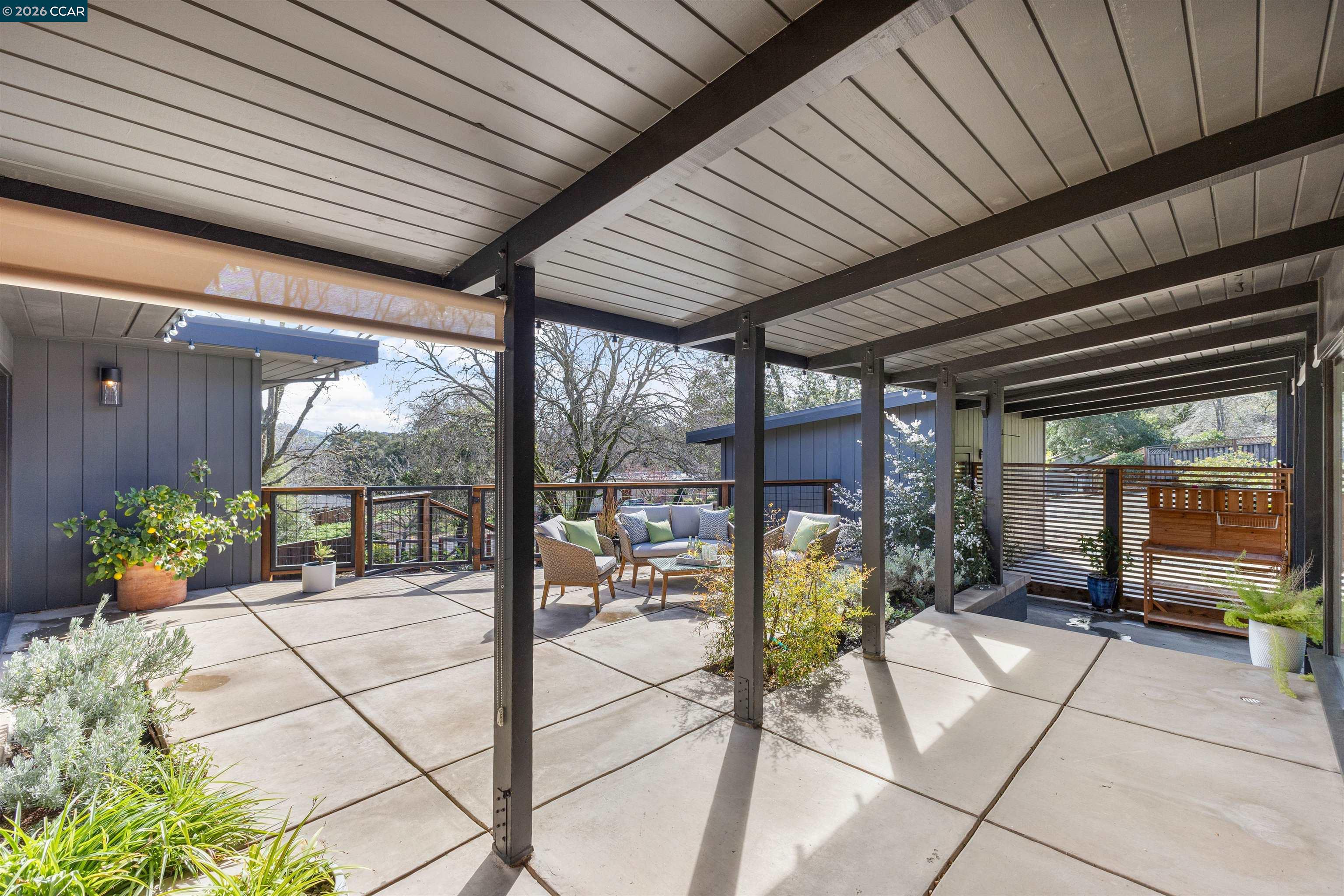151 Montecito Crescent