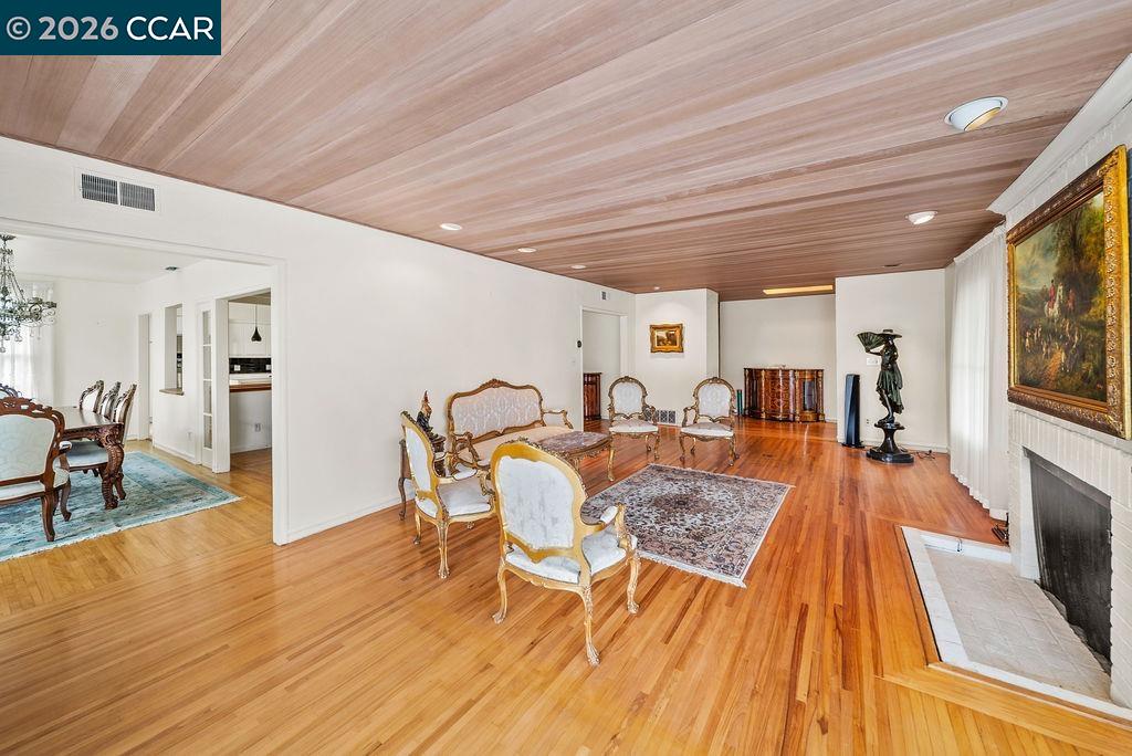 351 Montecillo Drive