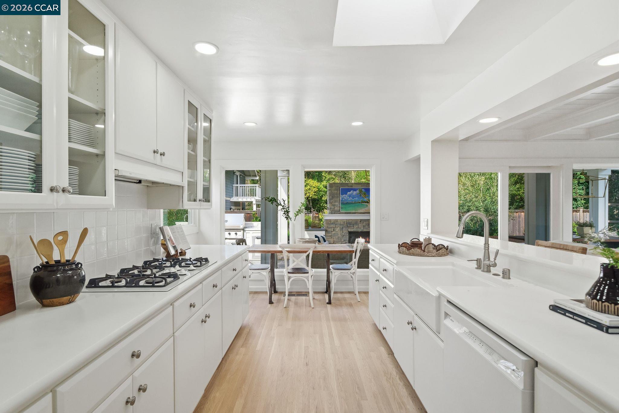 3328 Las Huertas Rd
