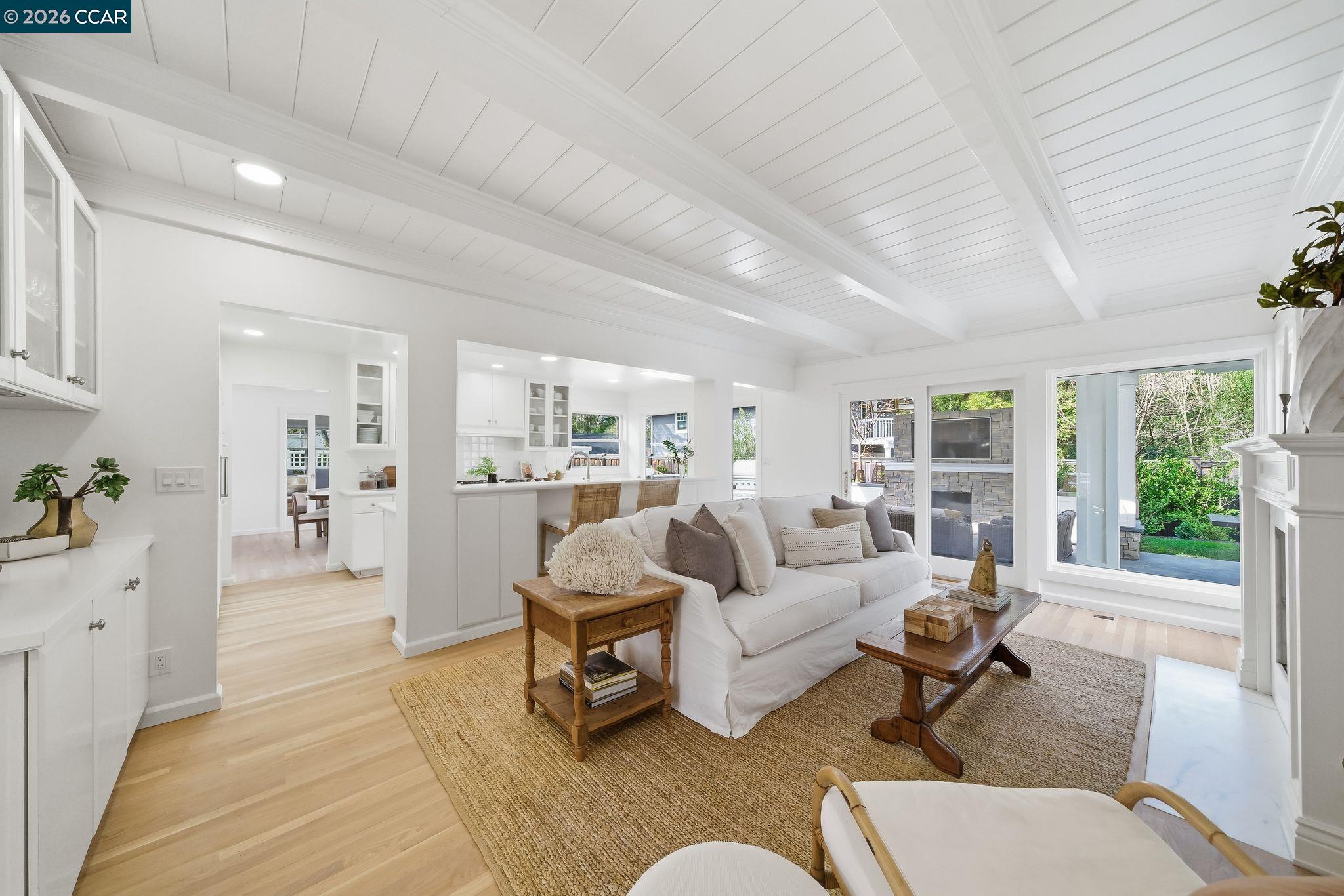 3328 Las Huertas Rd
