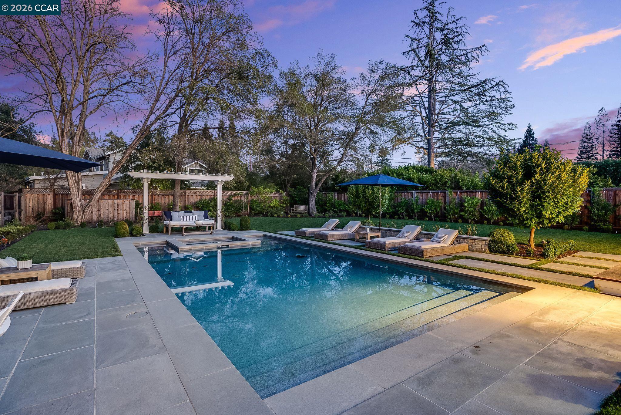3328 Las Huertas Rd