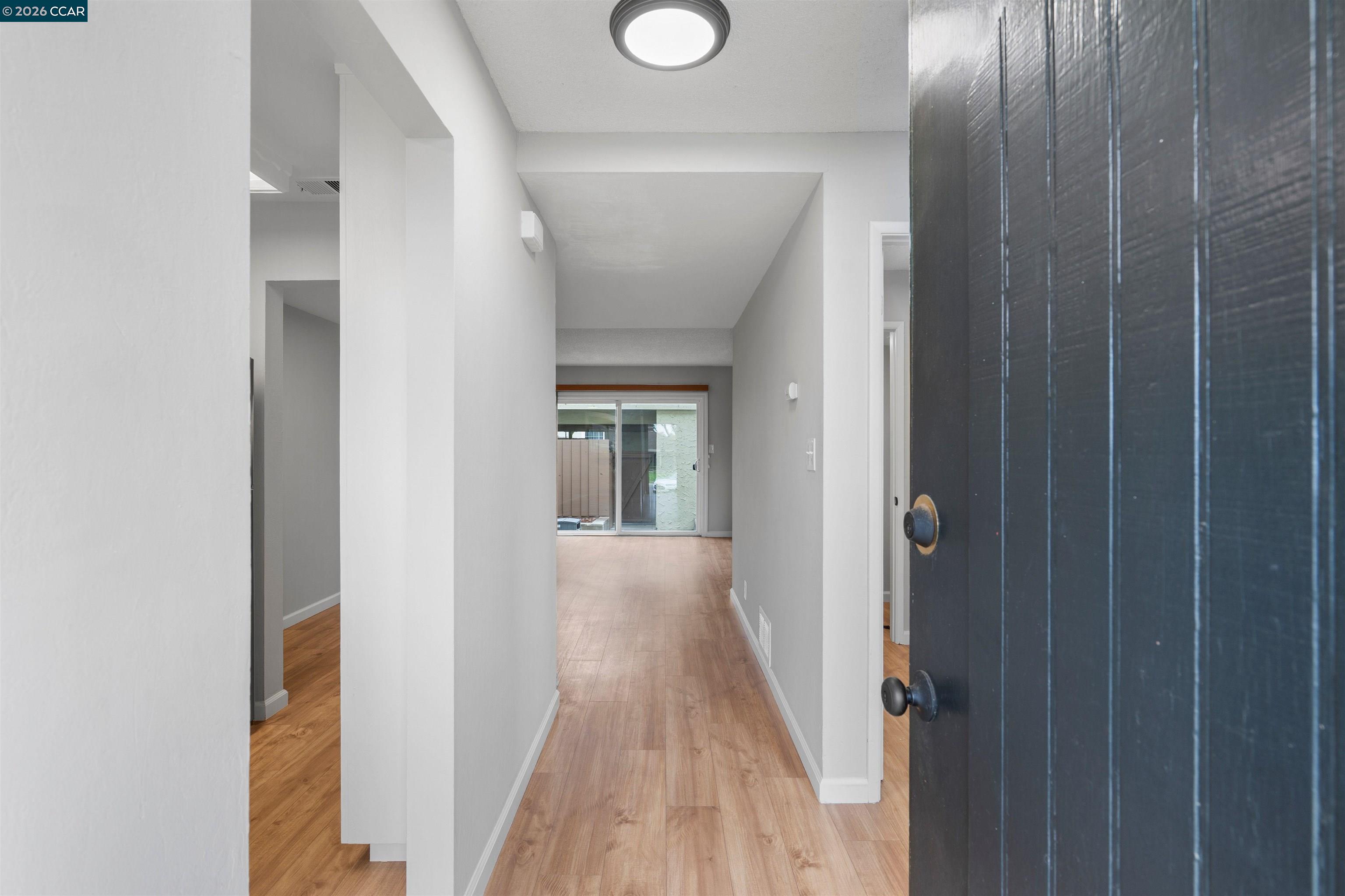 38 Meadowbrook Ave